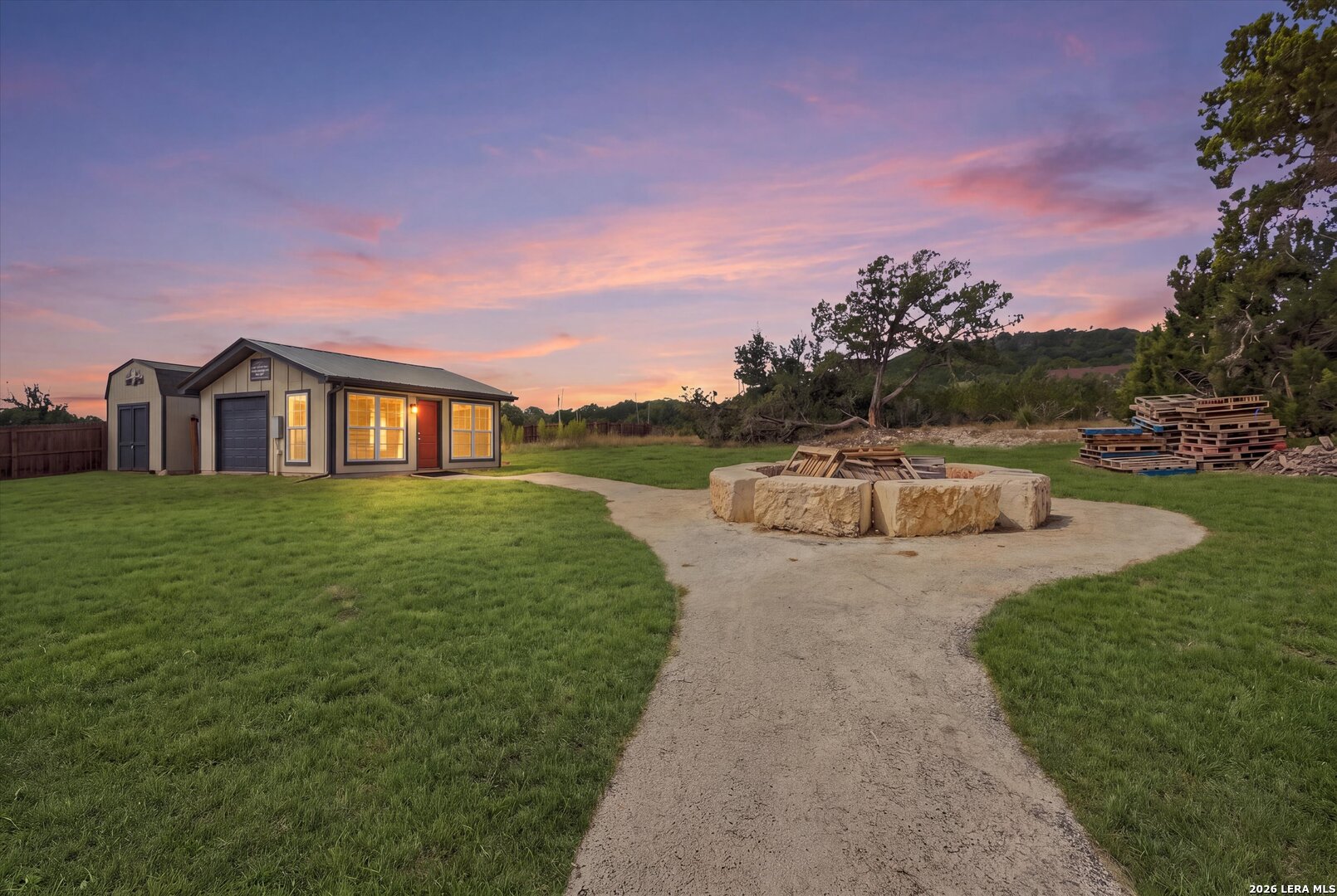 main property photo 37