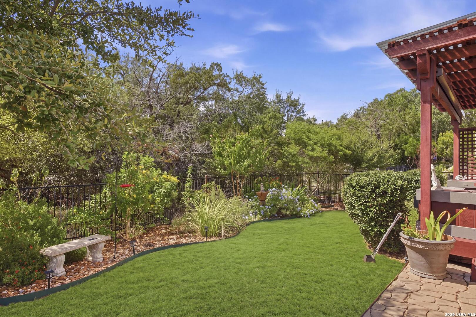 main property photo 23