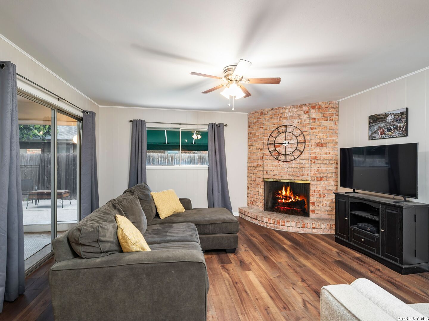 main property photo 12