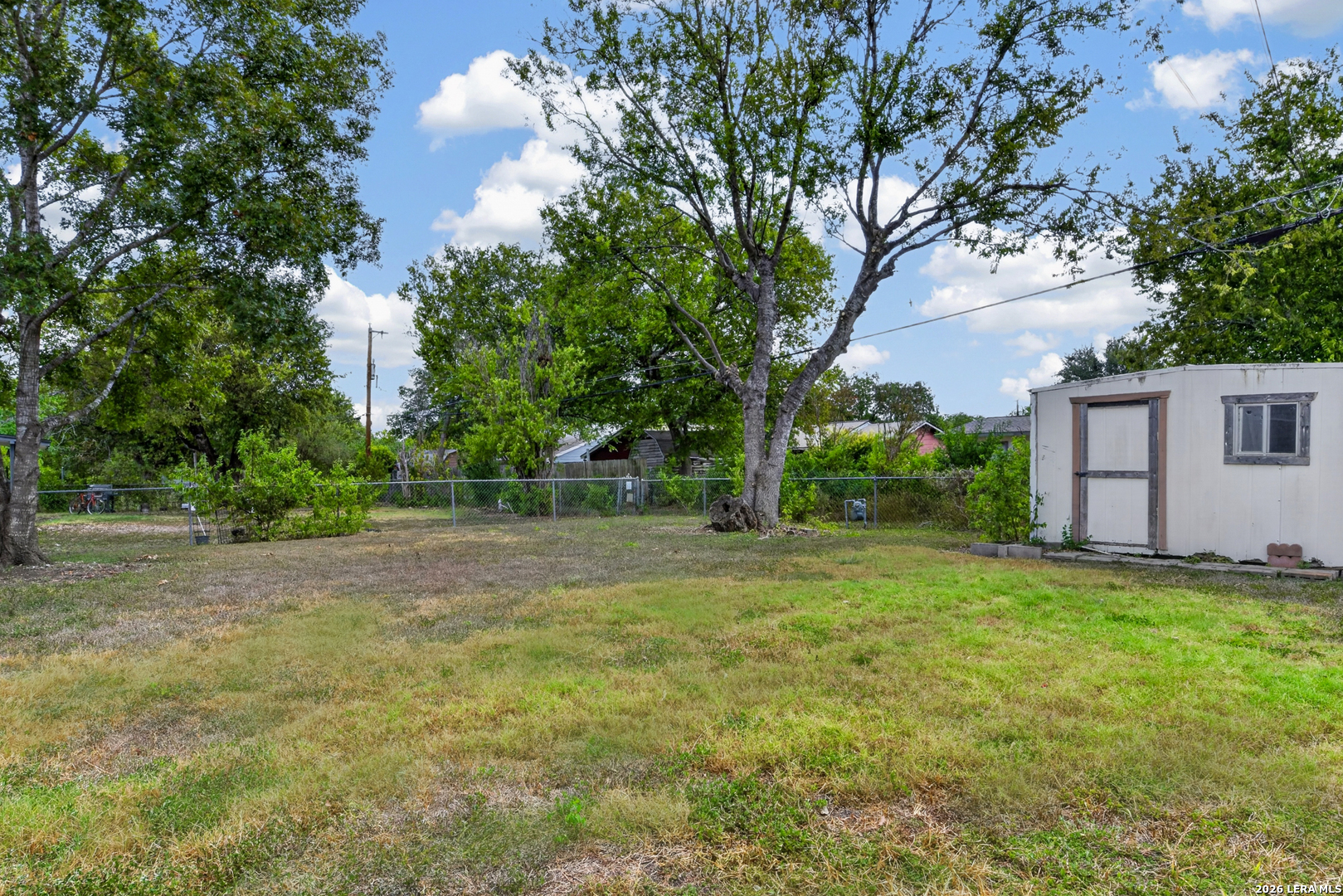 main property photo 20