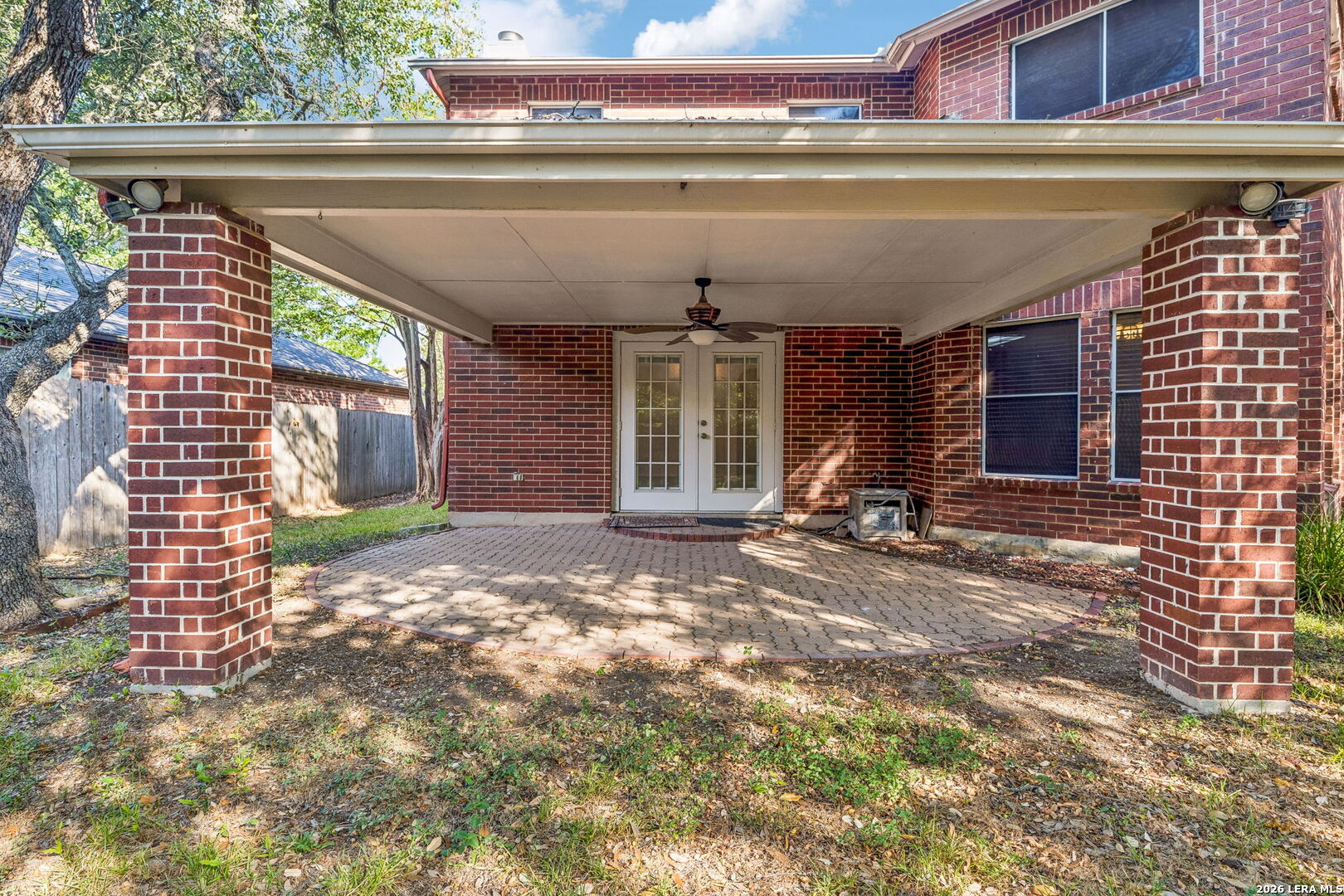 main property photo 28