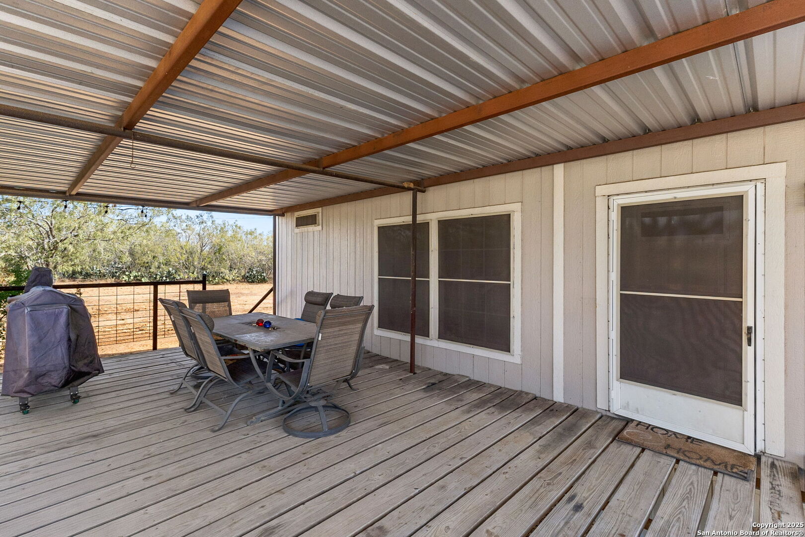 main property photo 16