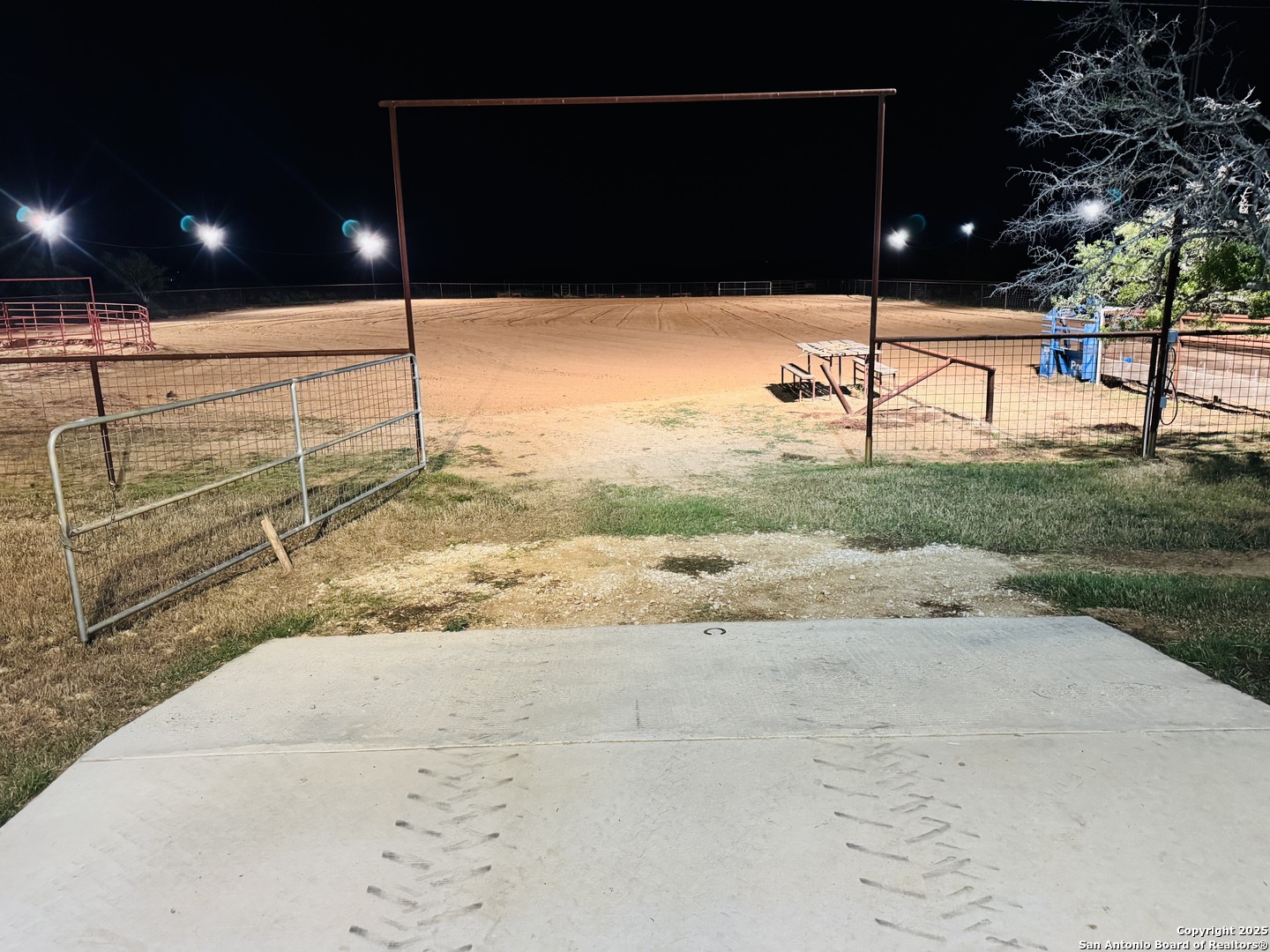 main property photo 29