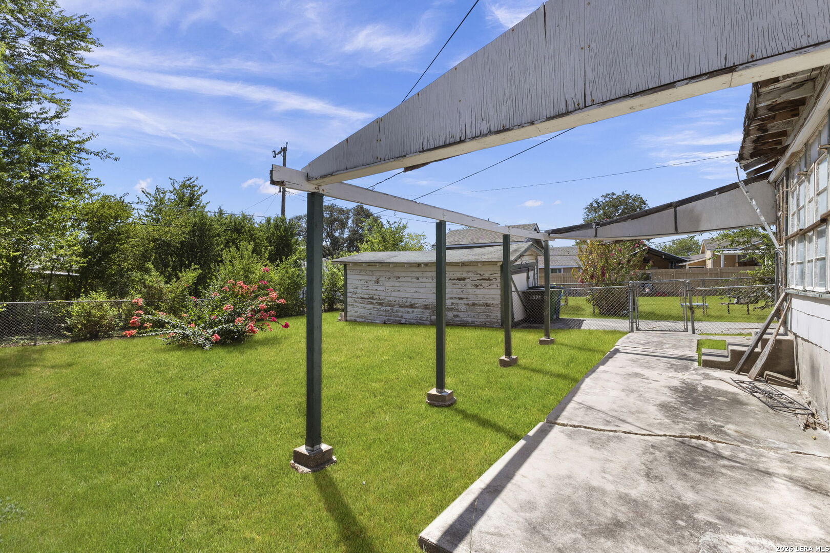 main property photo 19