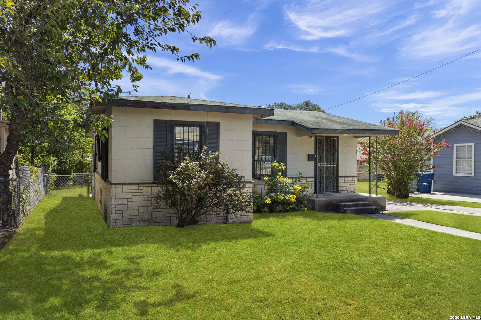 main property photo 32