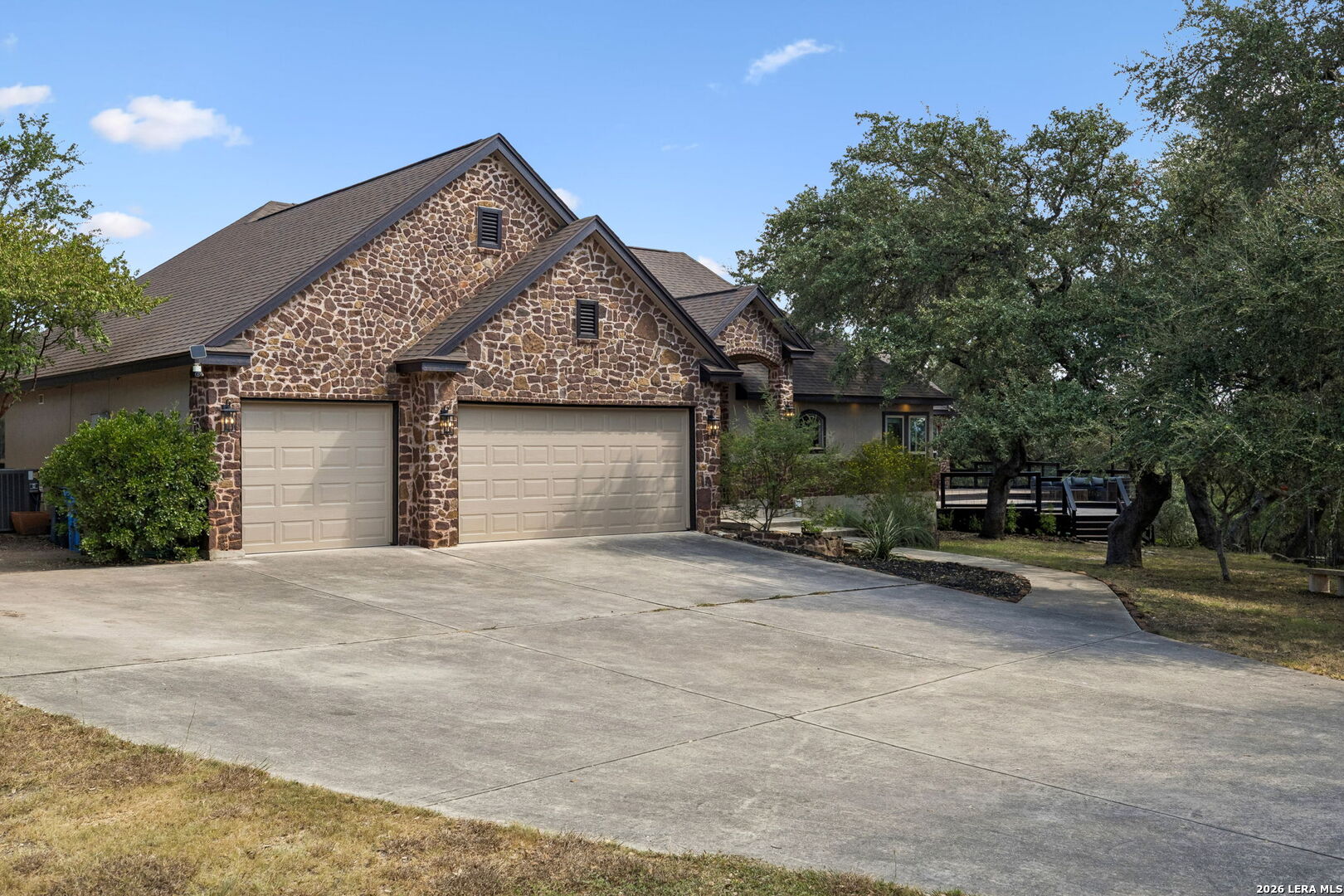 main property photo 111