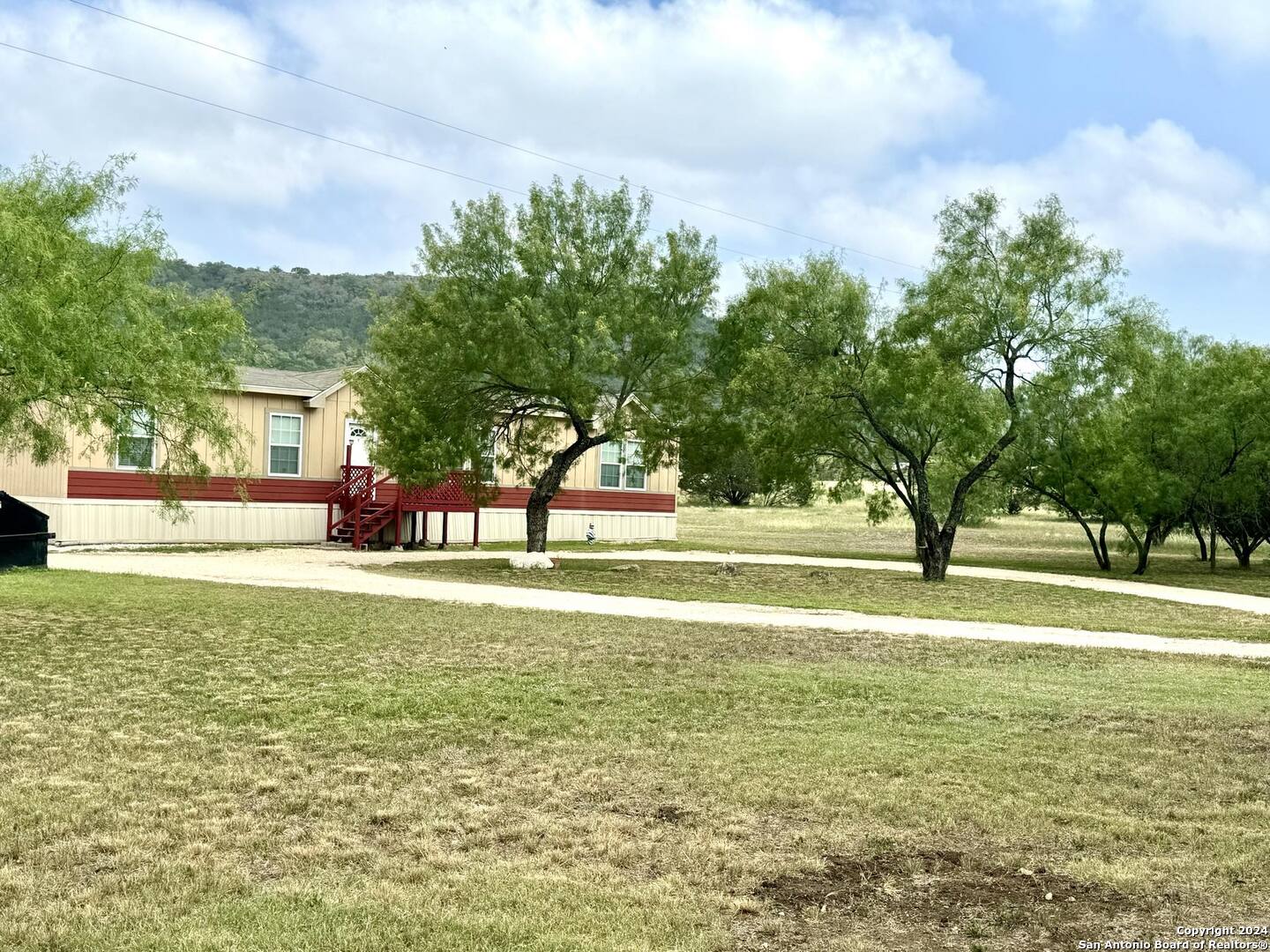 main property photo 12