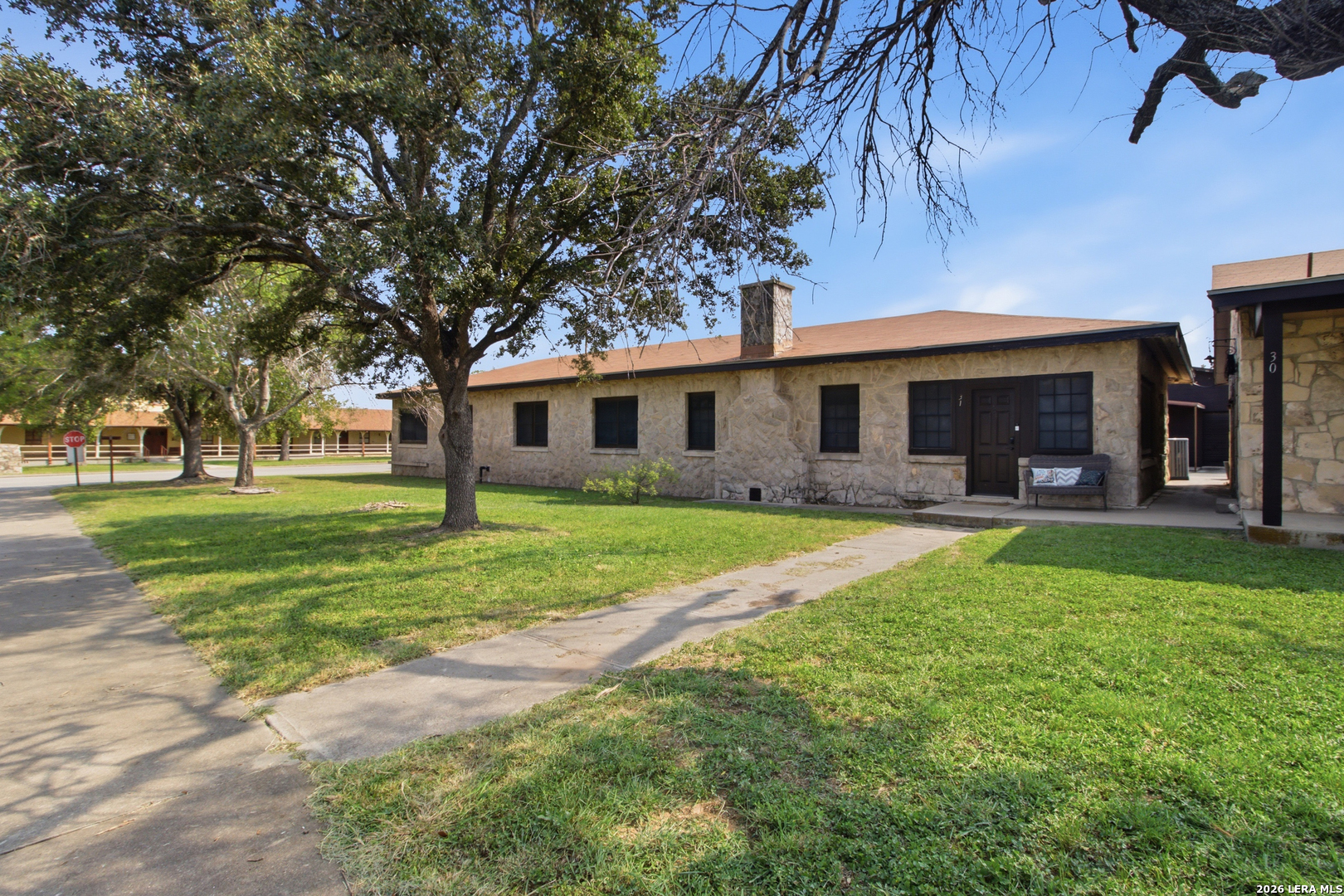 main property photo 22