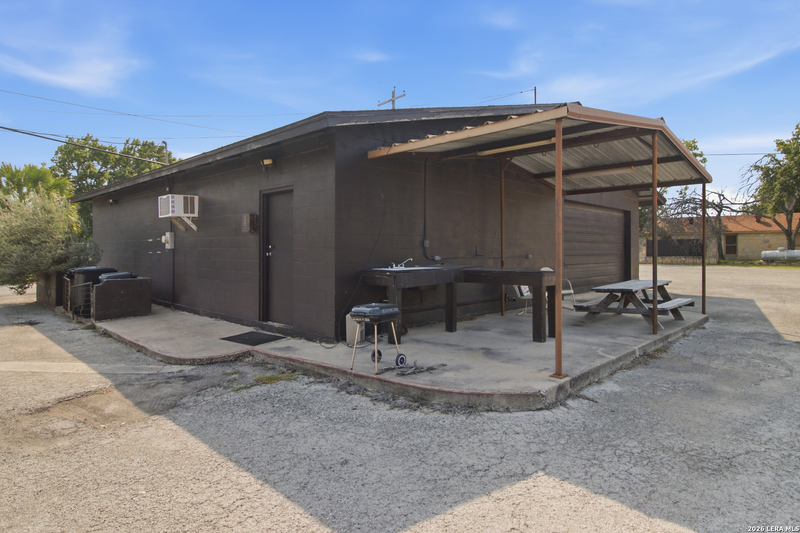 main property photo 60