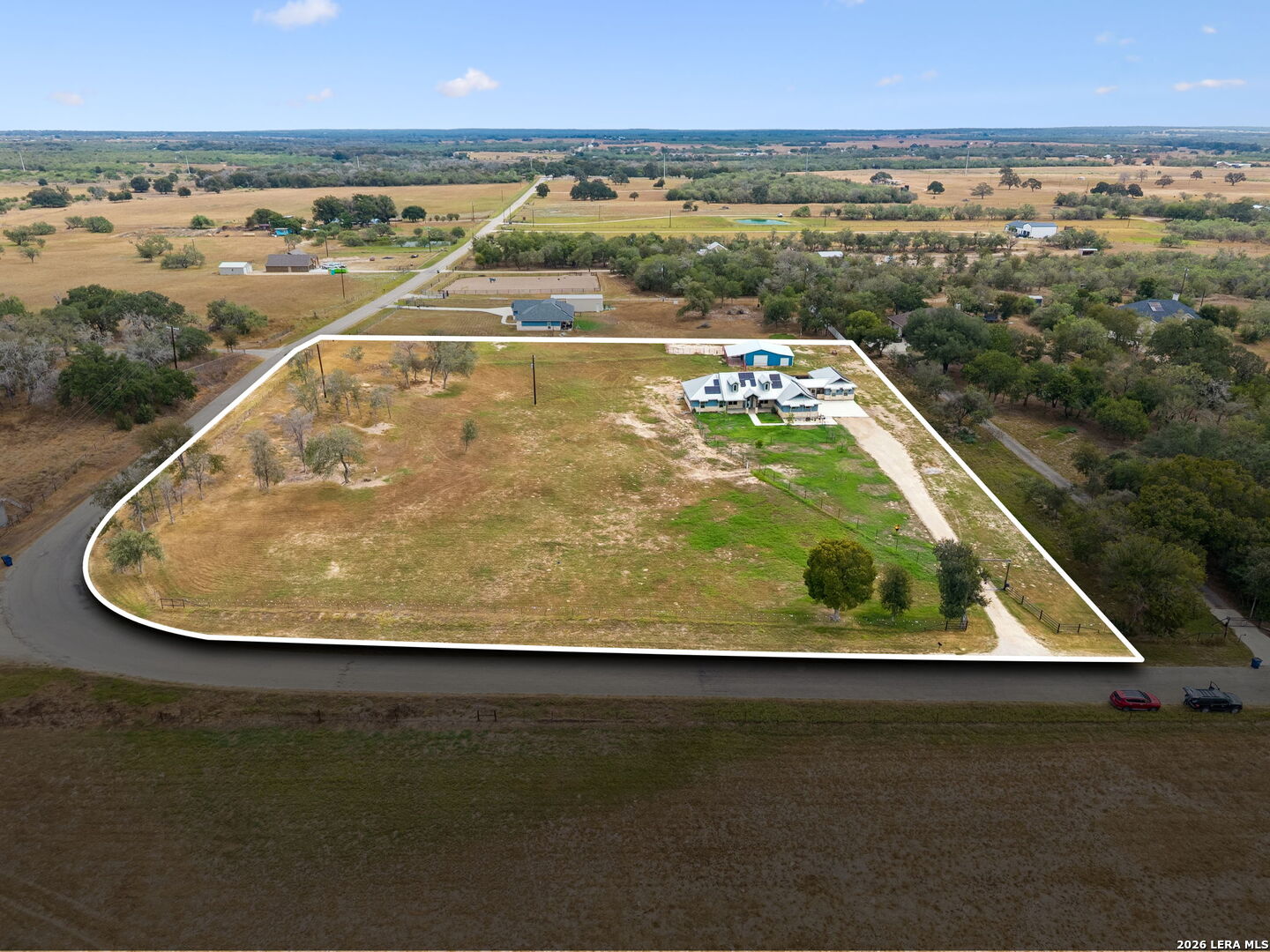 main property photo 4