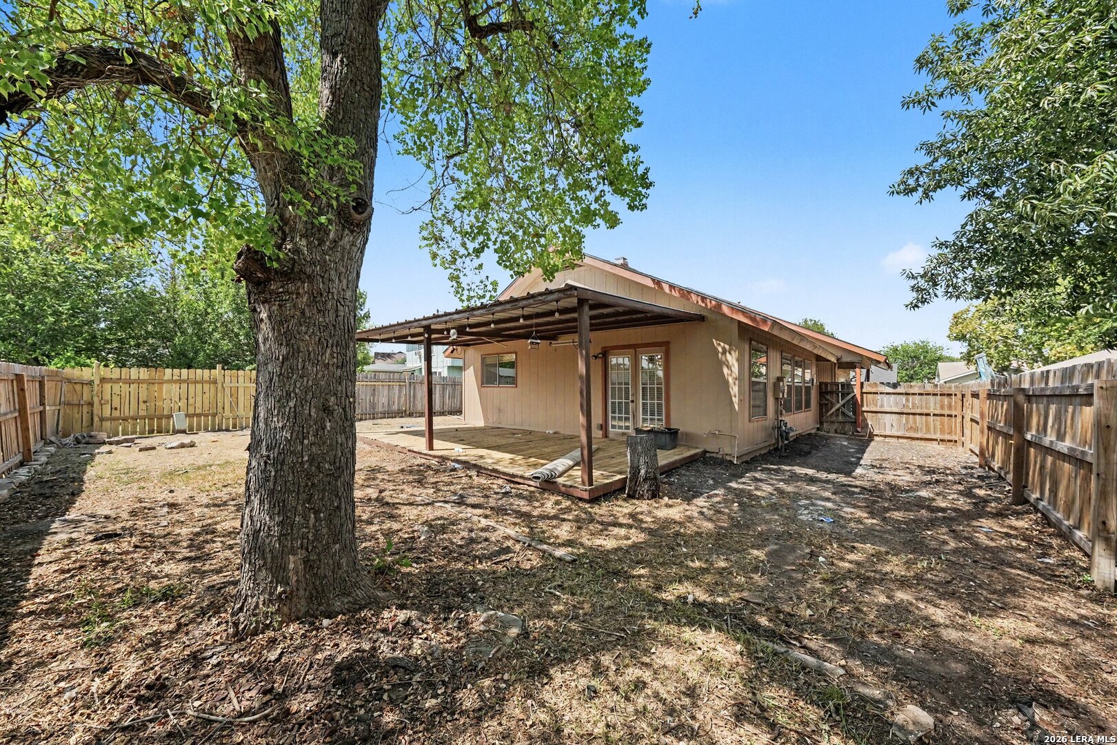 main property photo 27