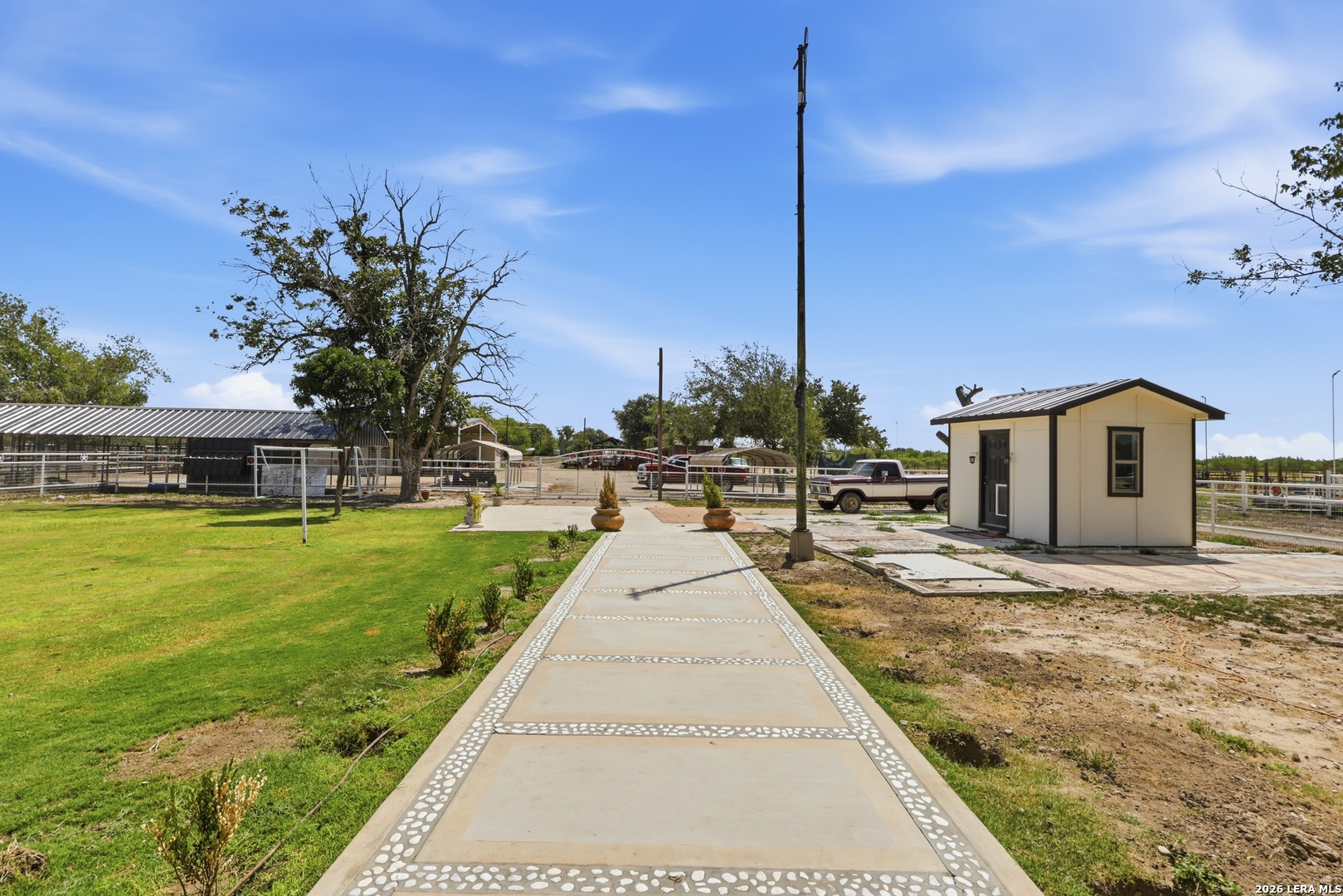 main property photo 36