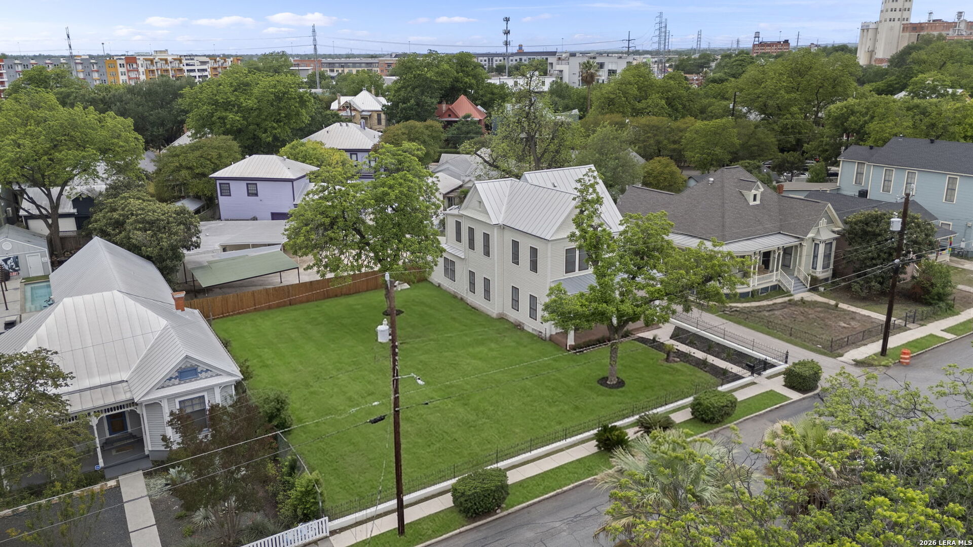main property photo 47