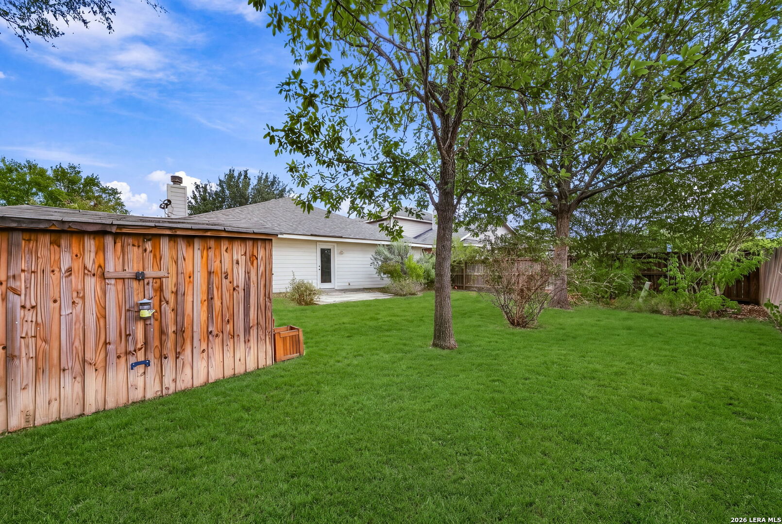 main property photo 26