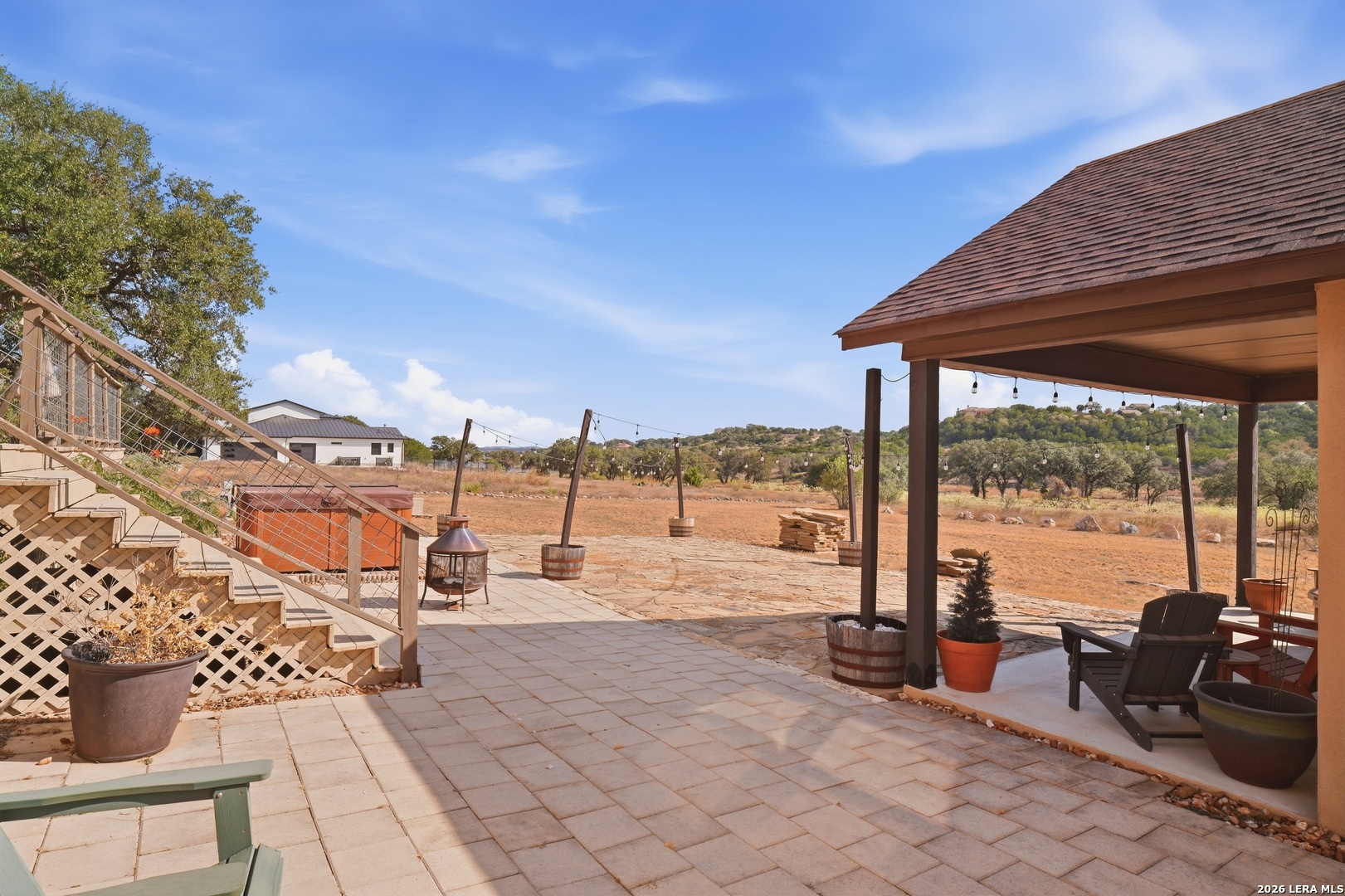 main property photo 37