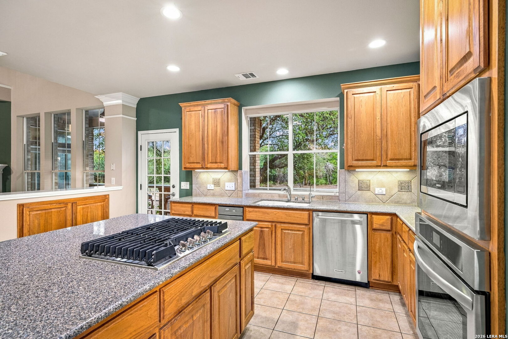 main property photo 15