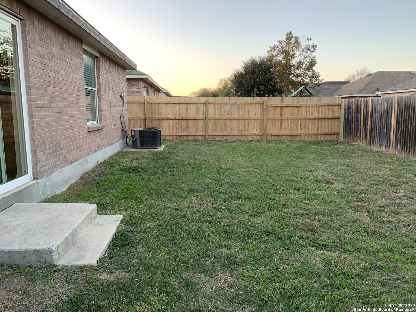 main property photo 16