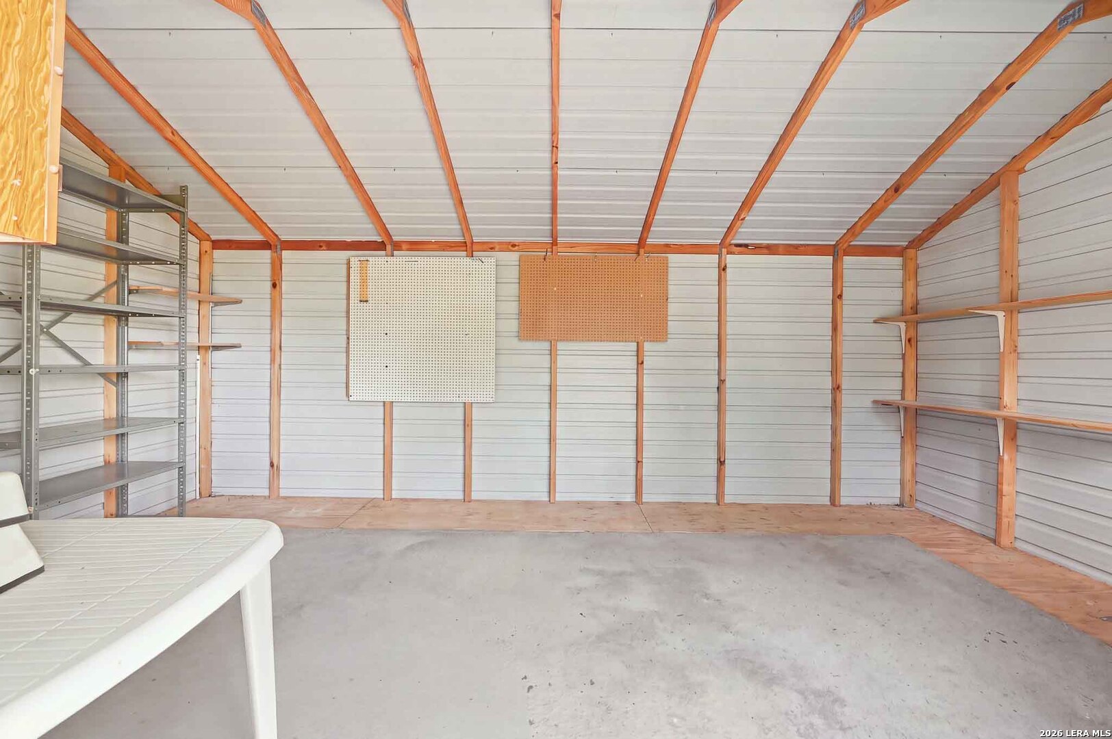 main property photo 24
