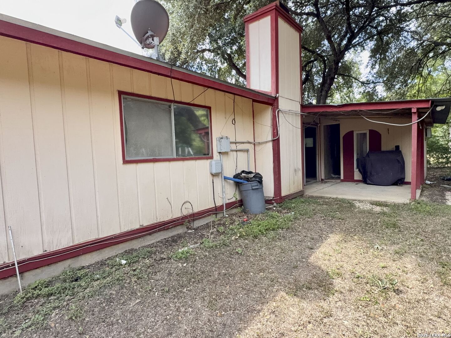 main property photo 30