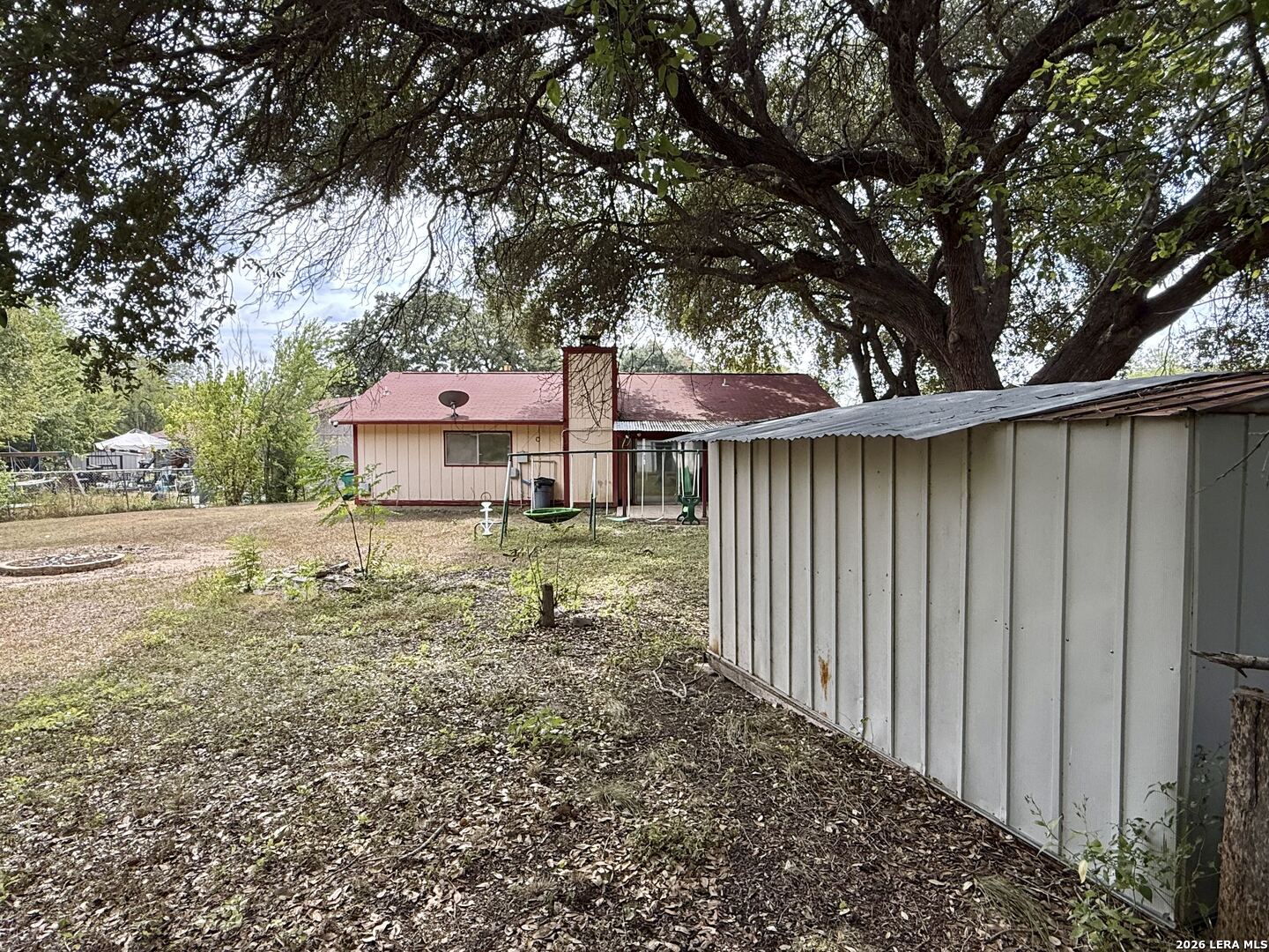 main property photo 33