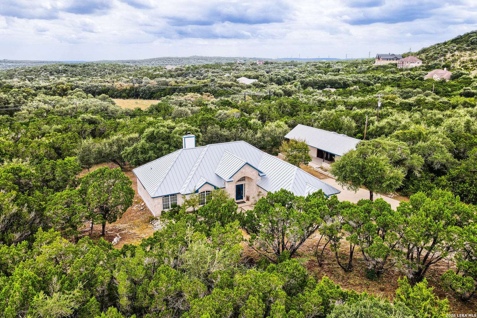main property photo 17