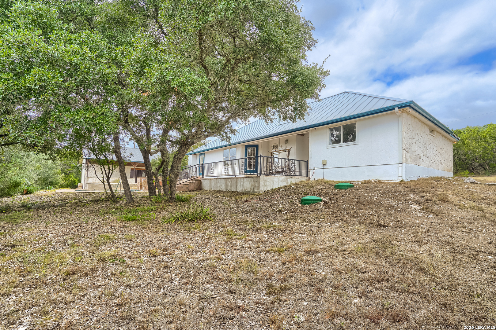 main property photo 18