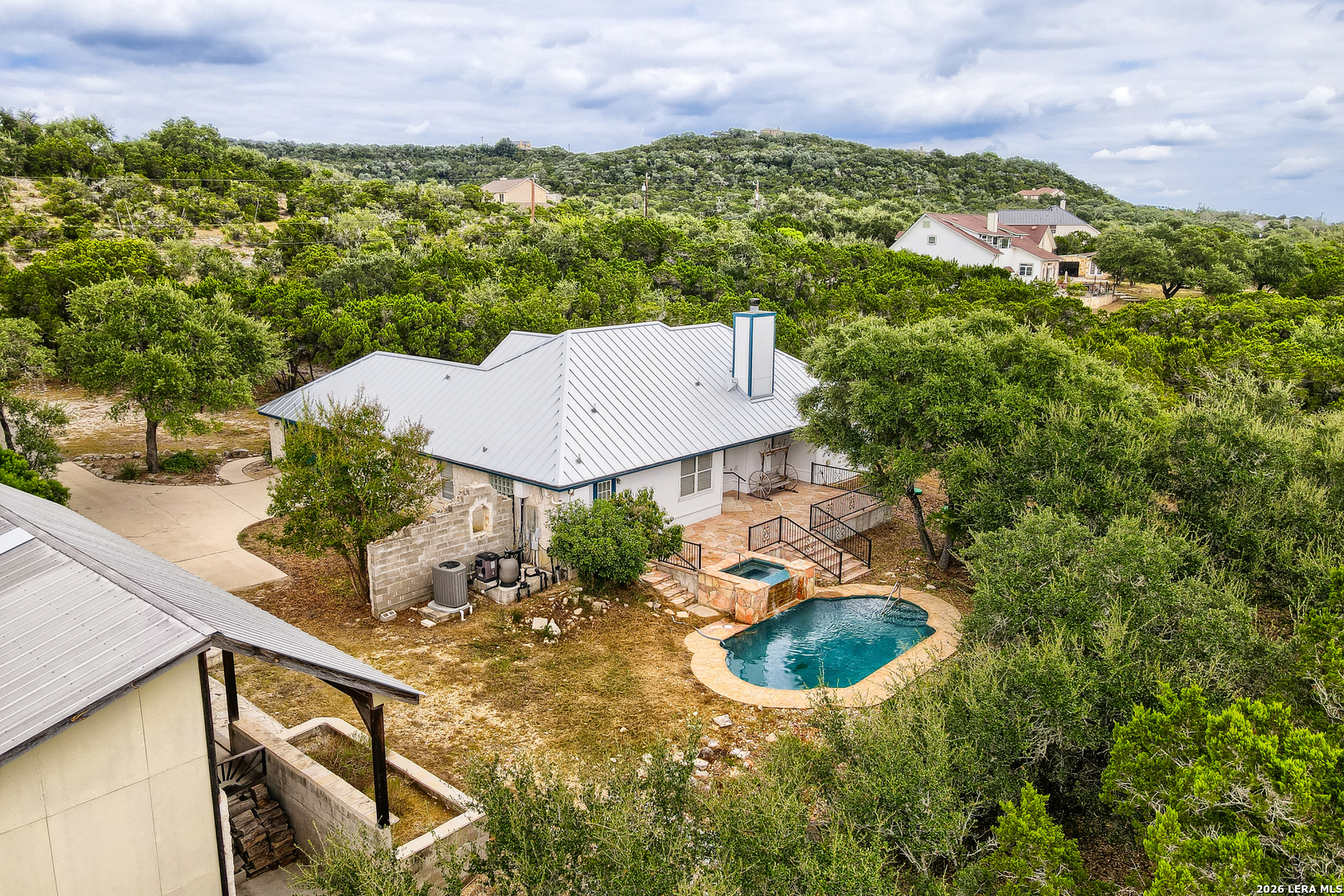 main property photo 21