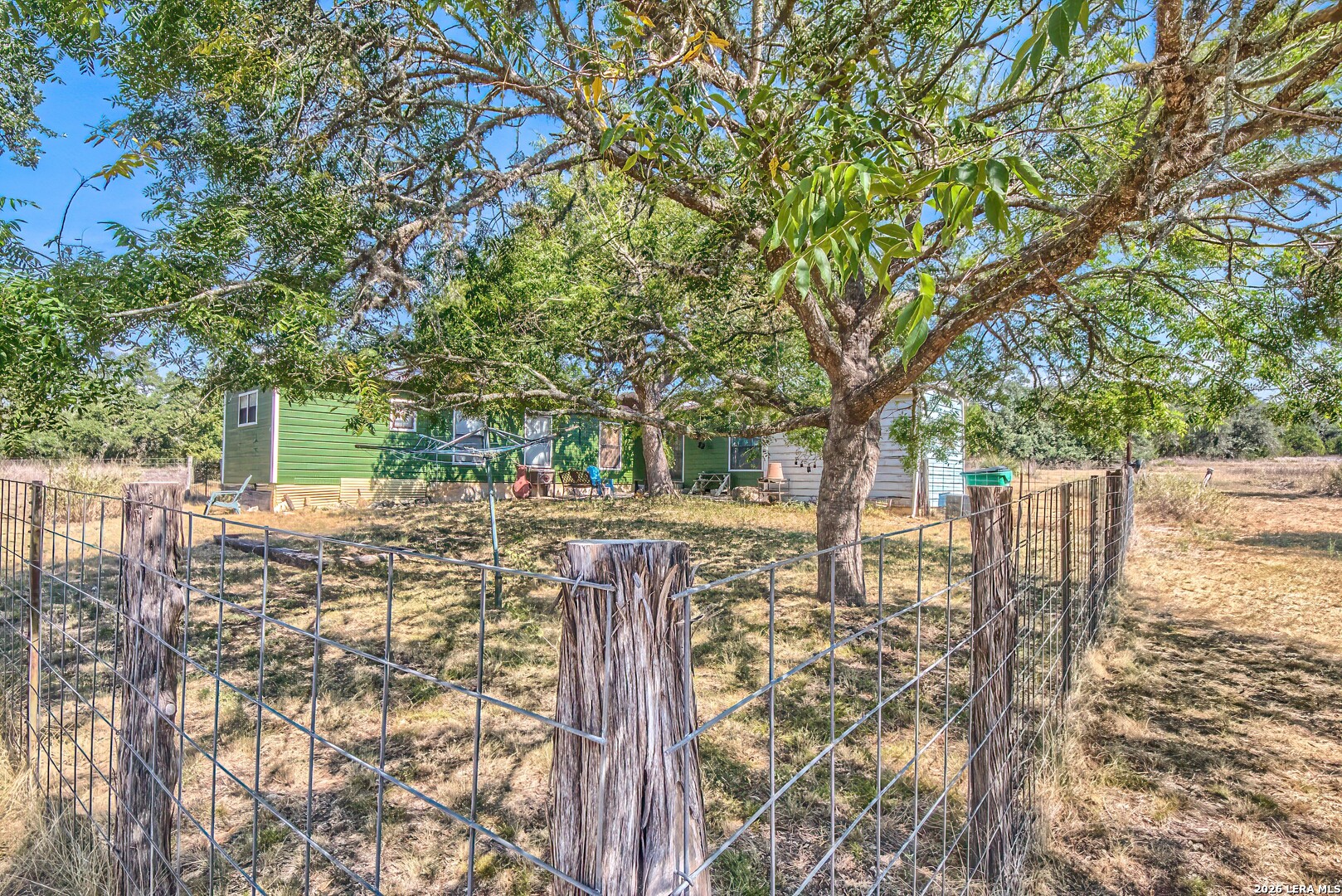 main property photo 16