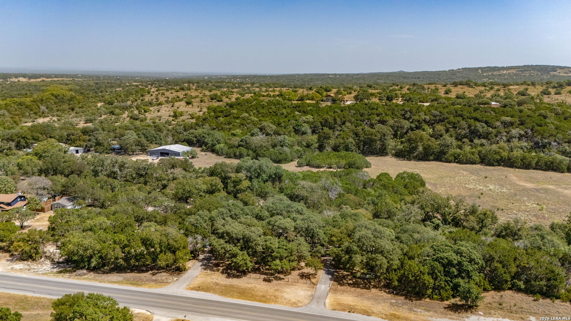 main property photo 31