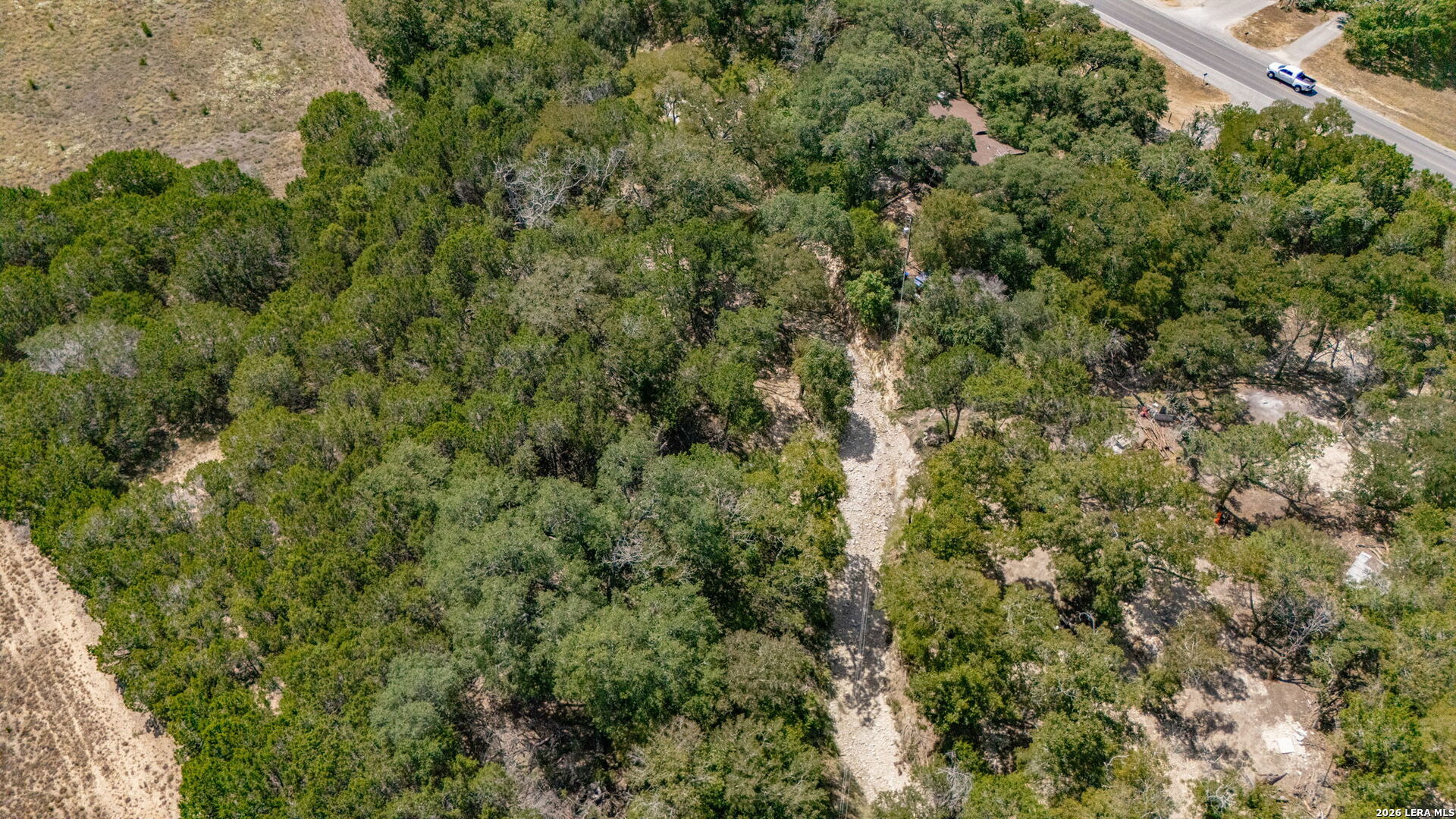 main property photo 40
