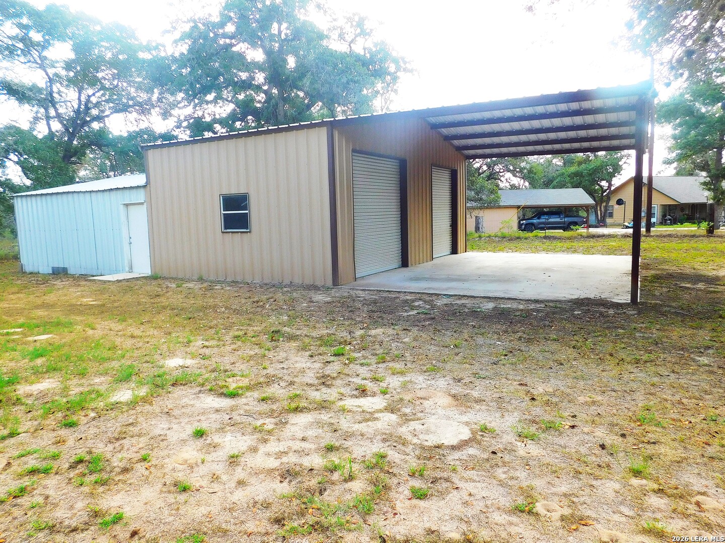main property photo 36