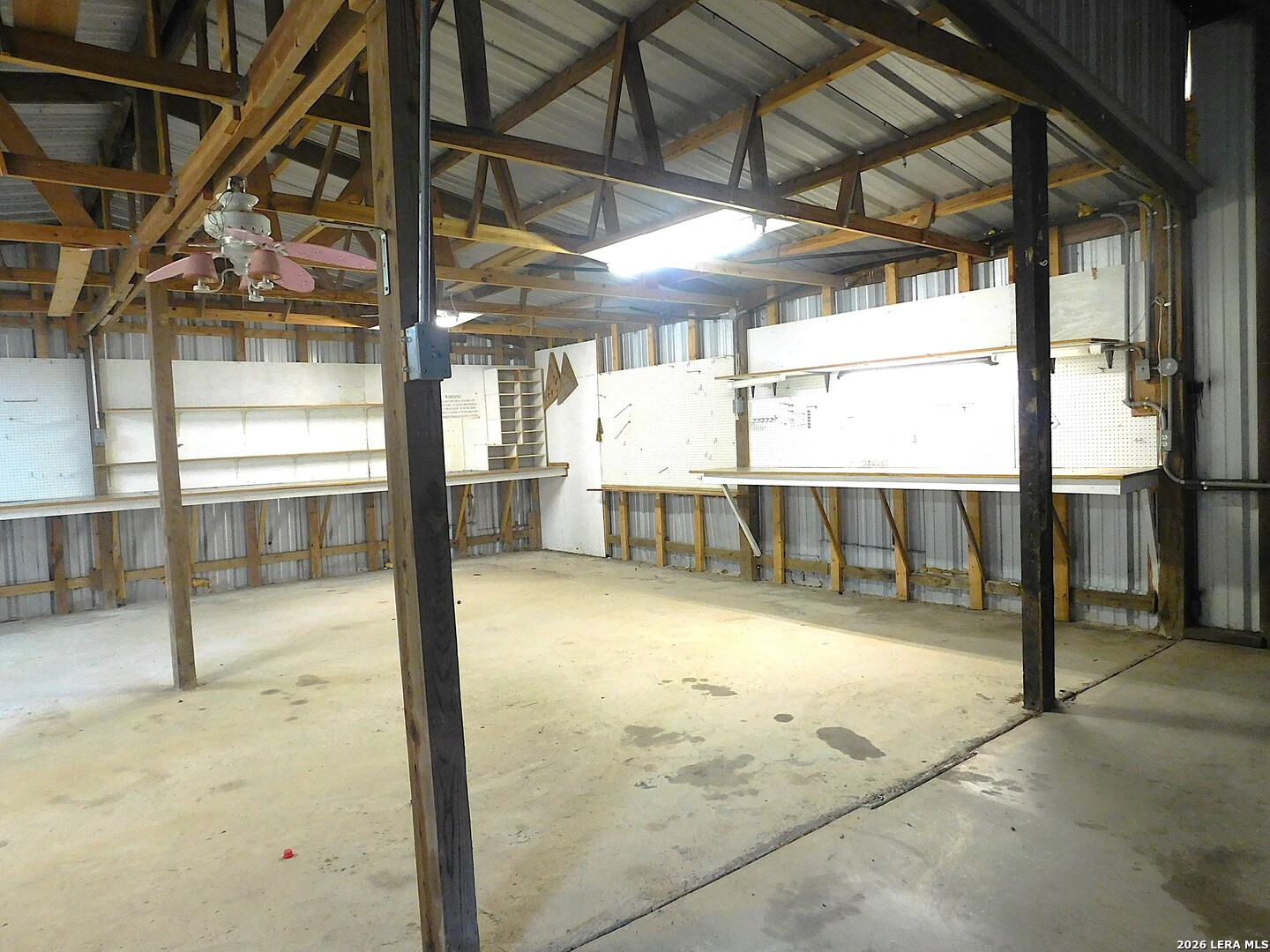 main property photo 39