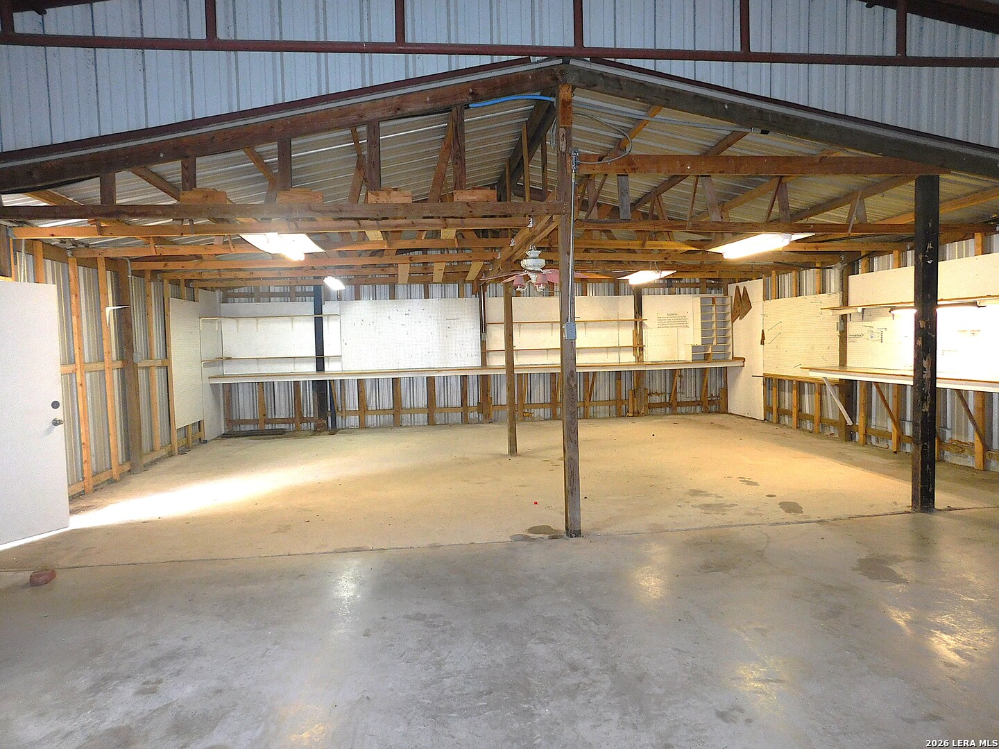 main property photo 41