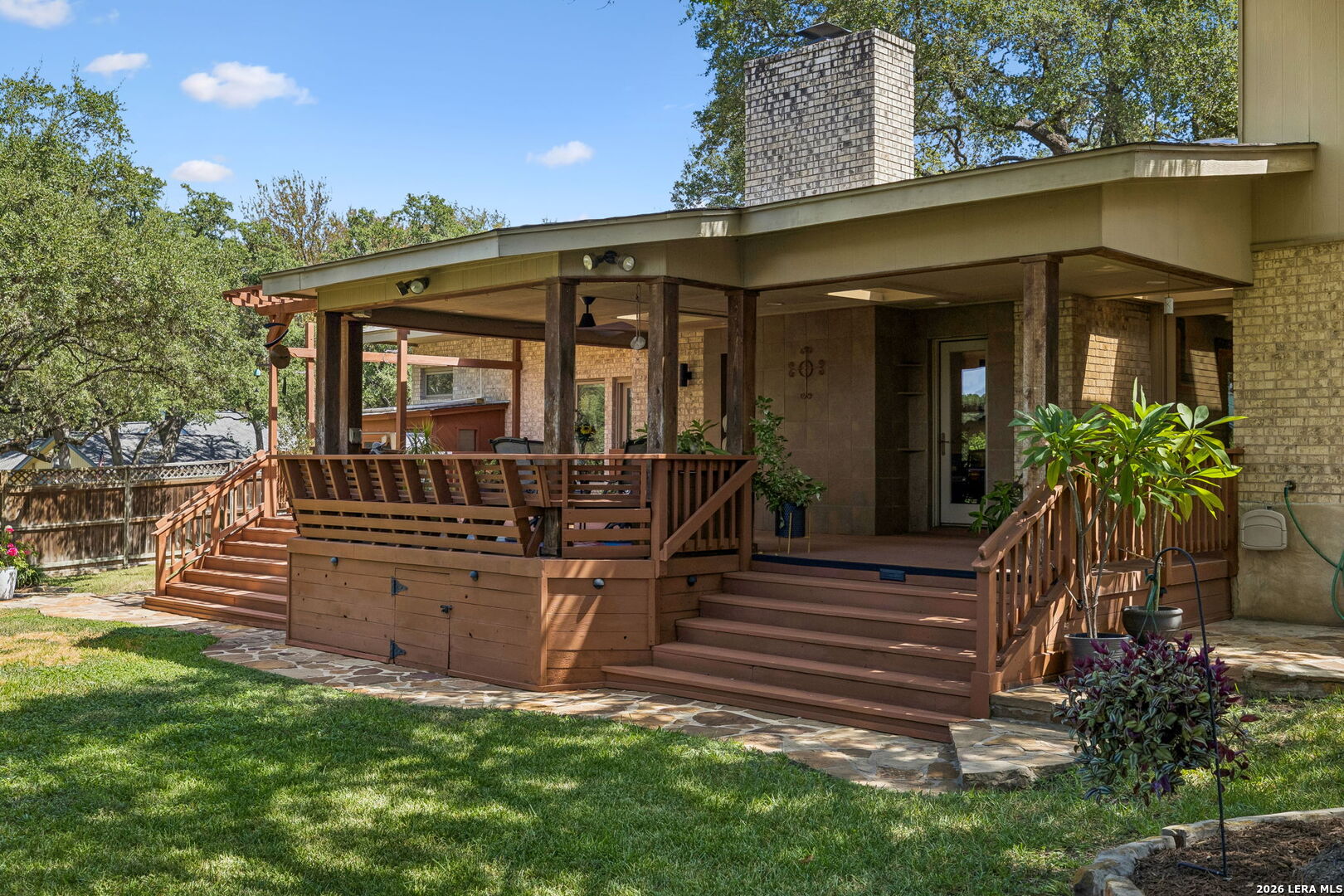 main property photo 29