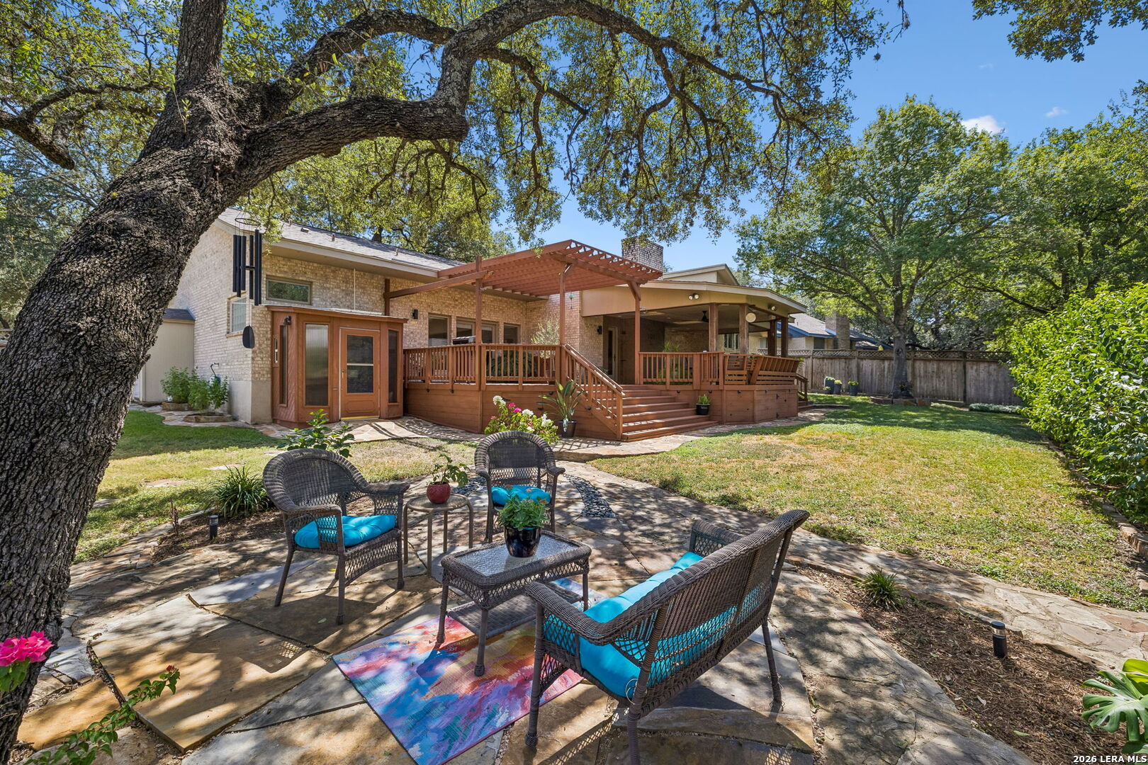 main property photo 30
