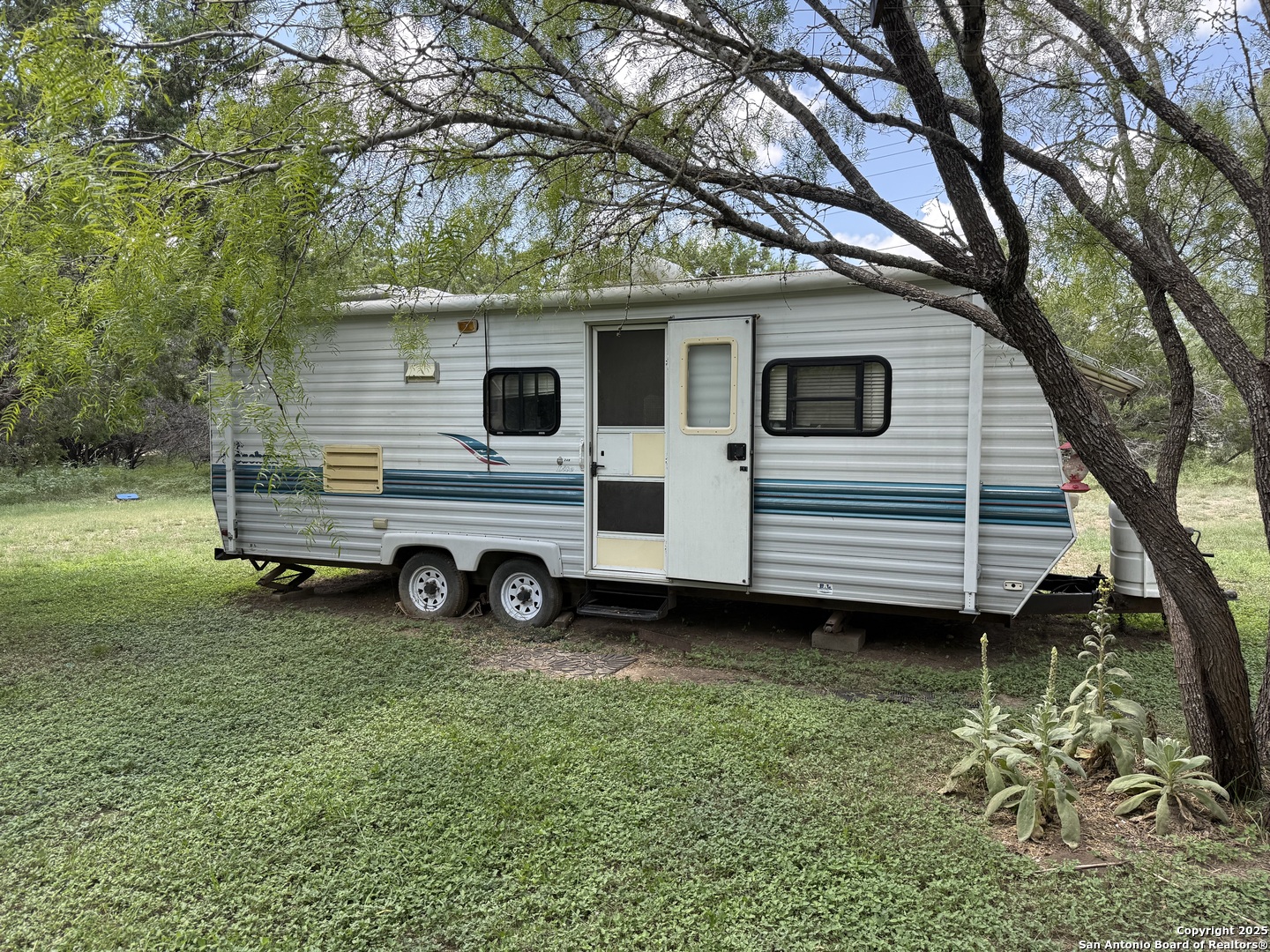 main property photo 17