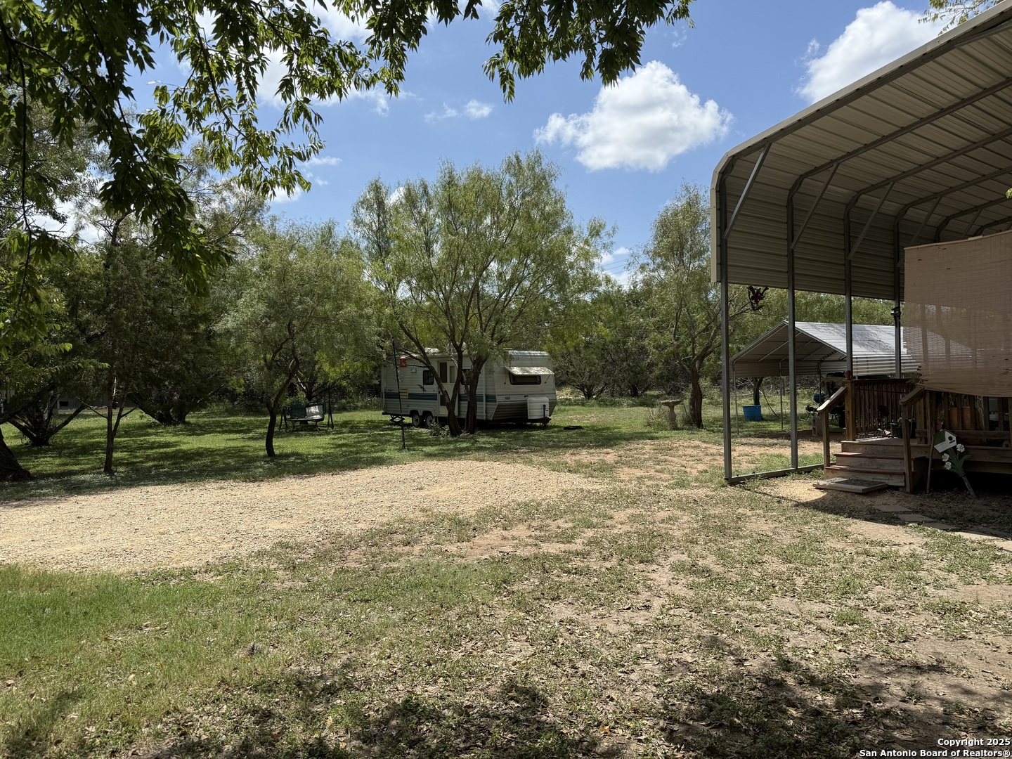 main property photo 18