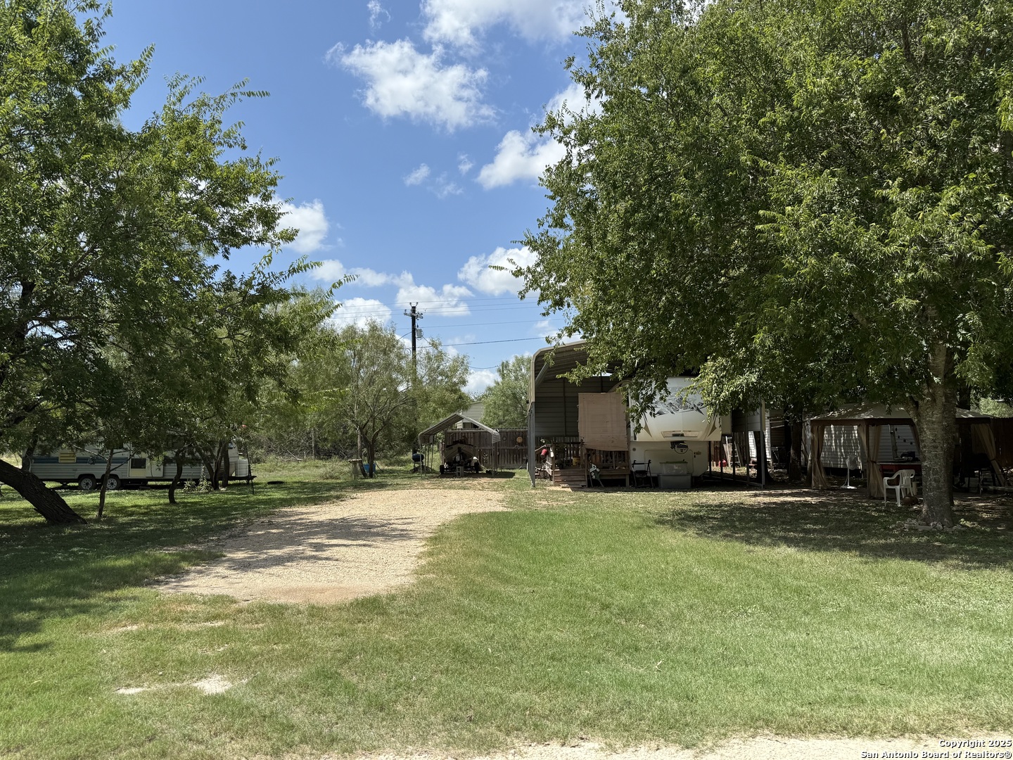 main property photo 19