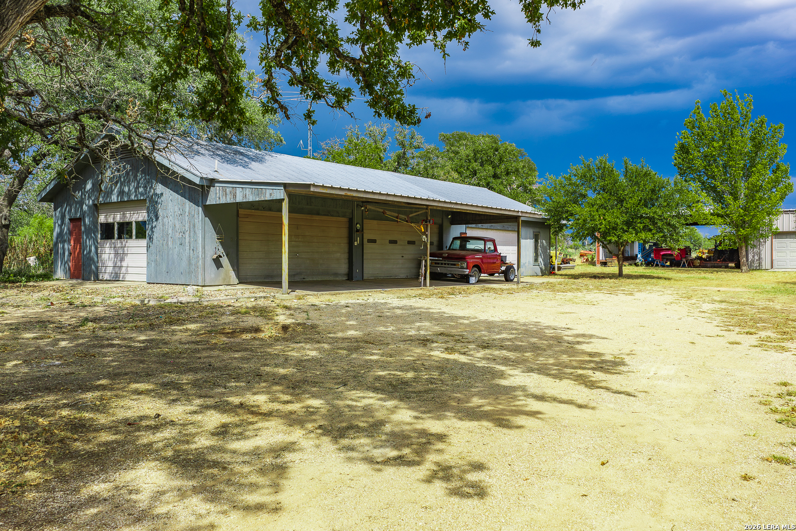 main property photo 22