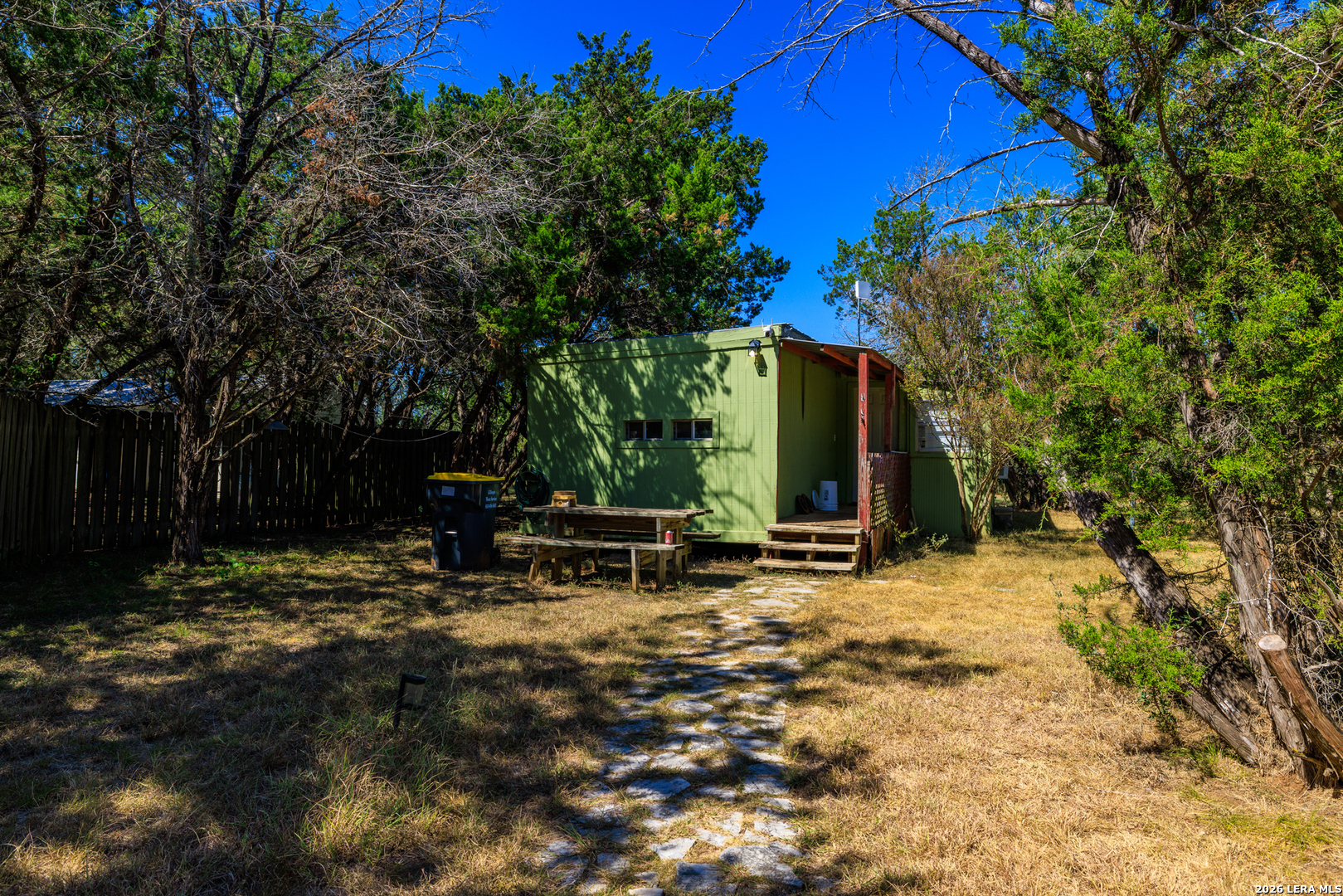 main property photo 15