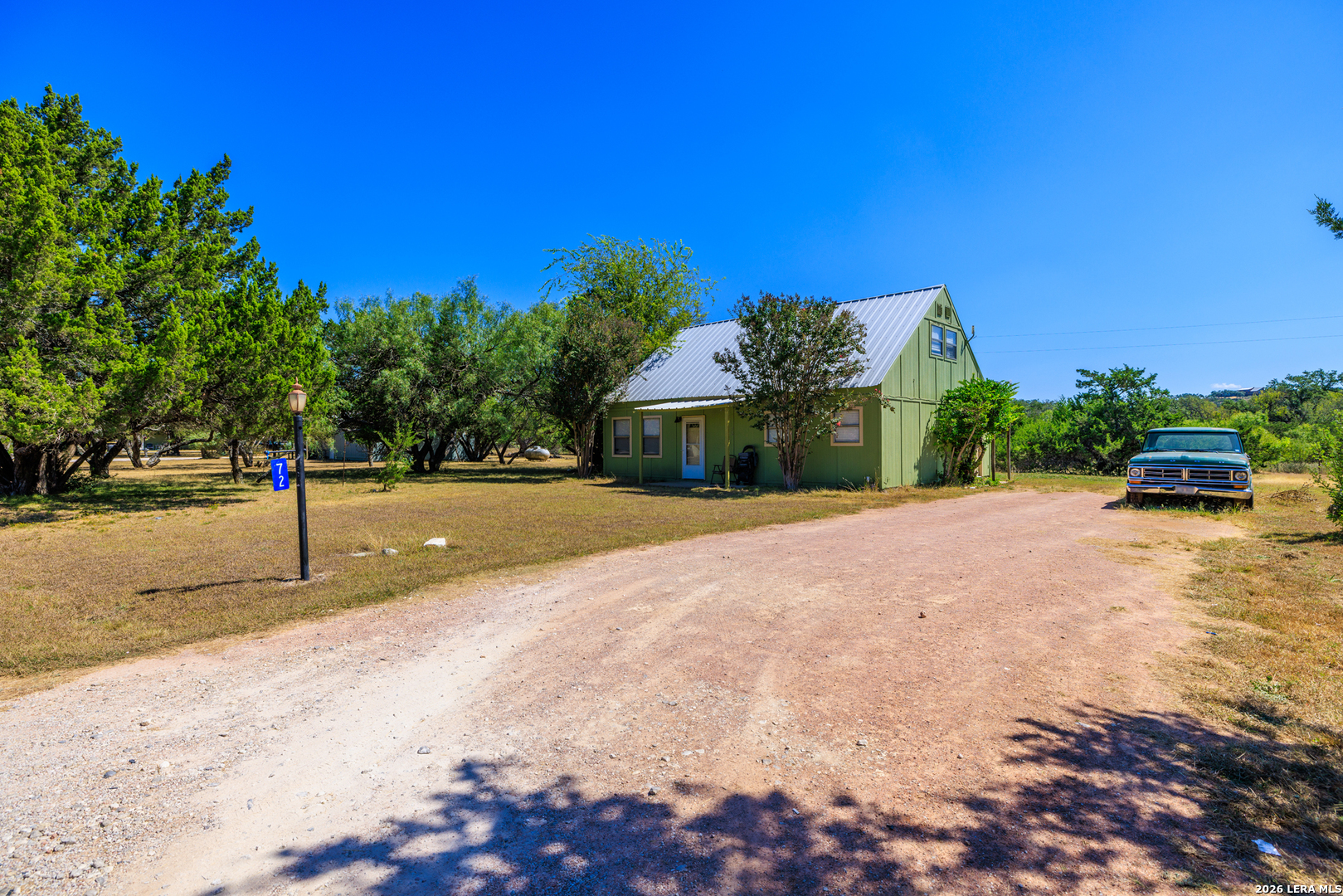 main property photo 17