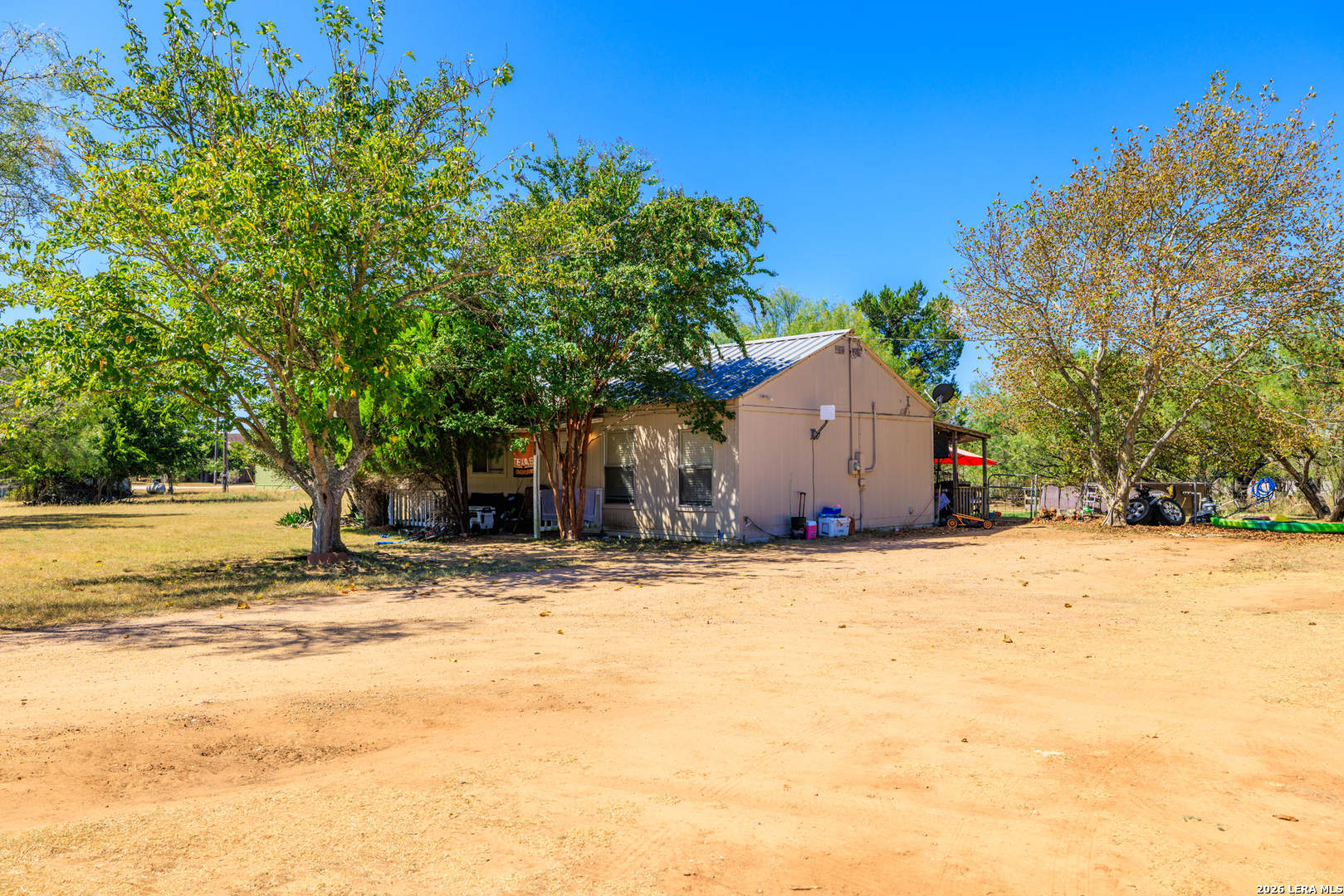 main property photo 21