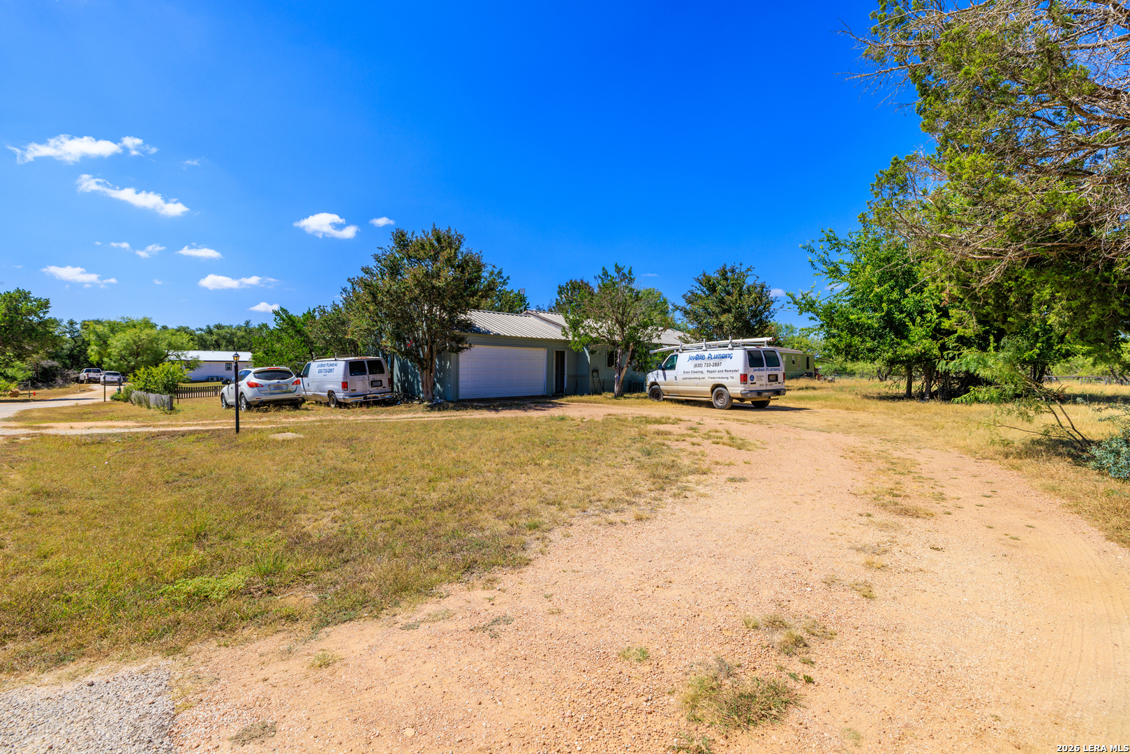 main property photo 31