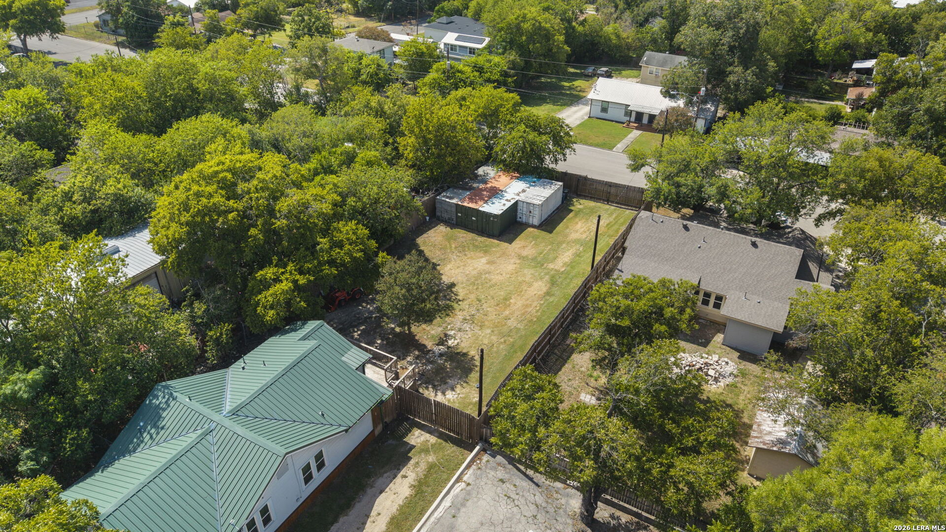 main property photo 31