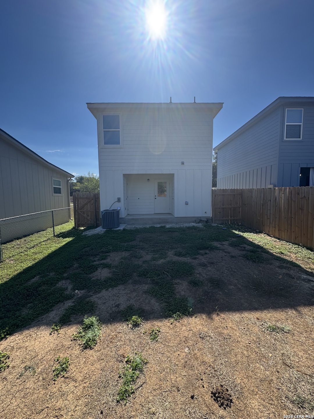 main property photo 20