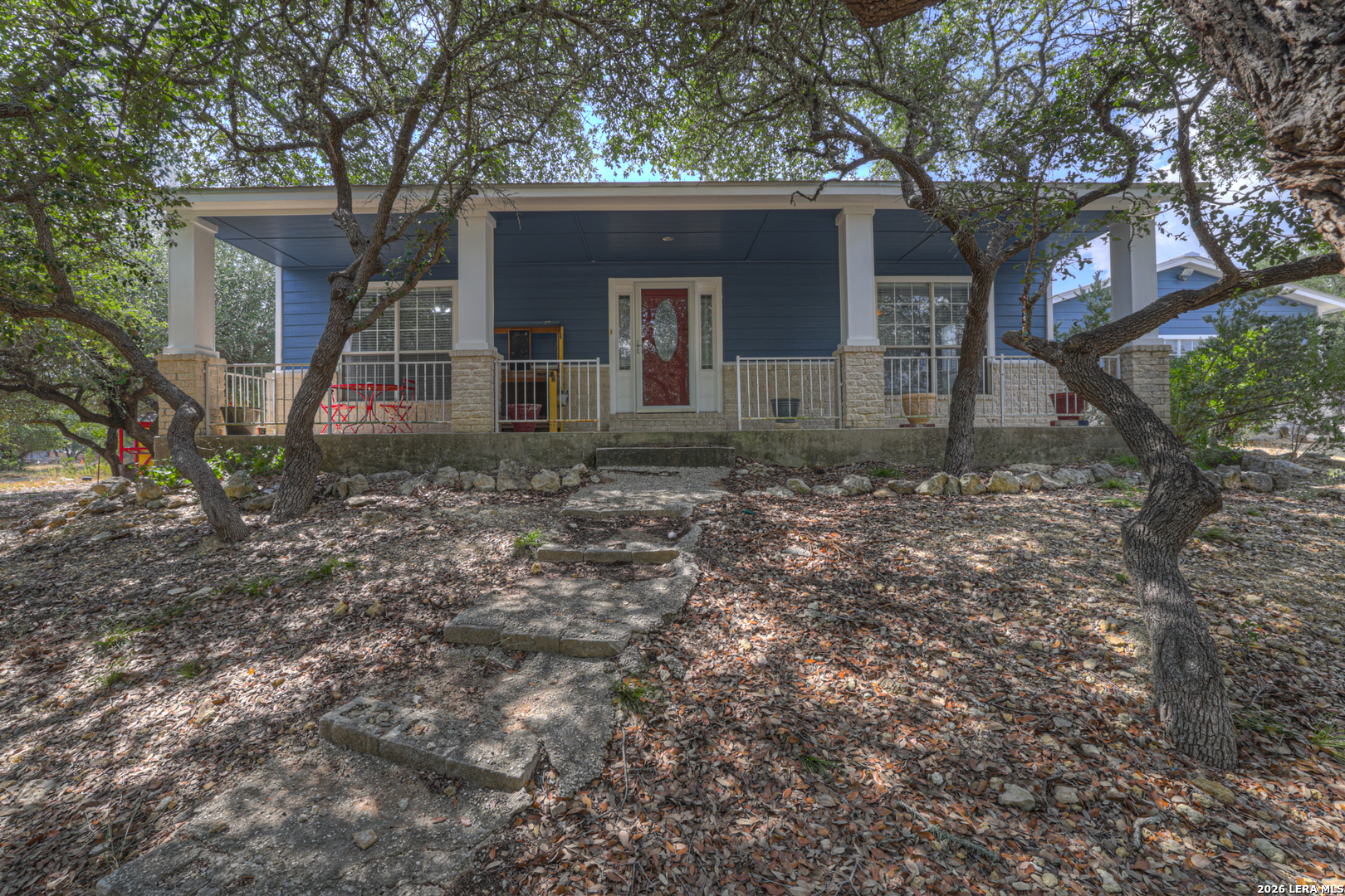 main property photo 3