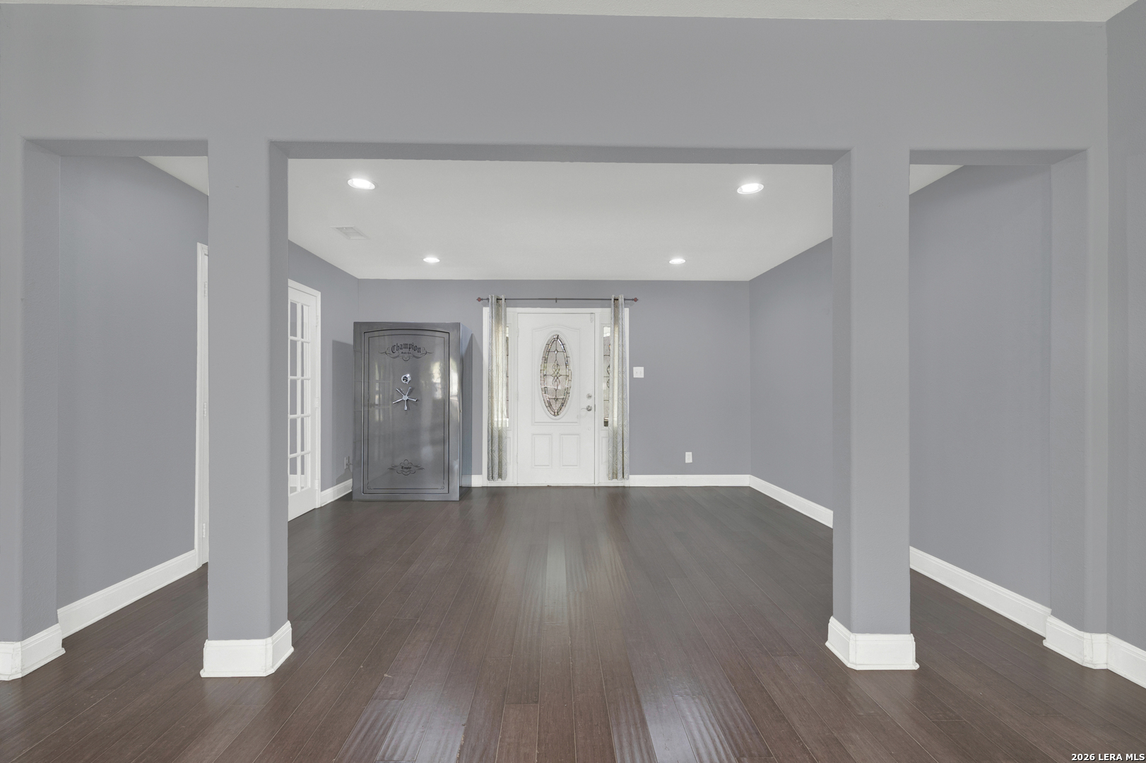 main property photo 7