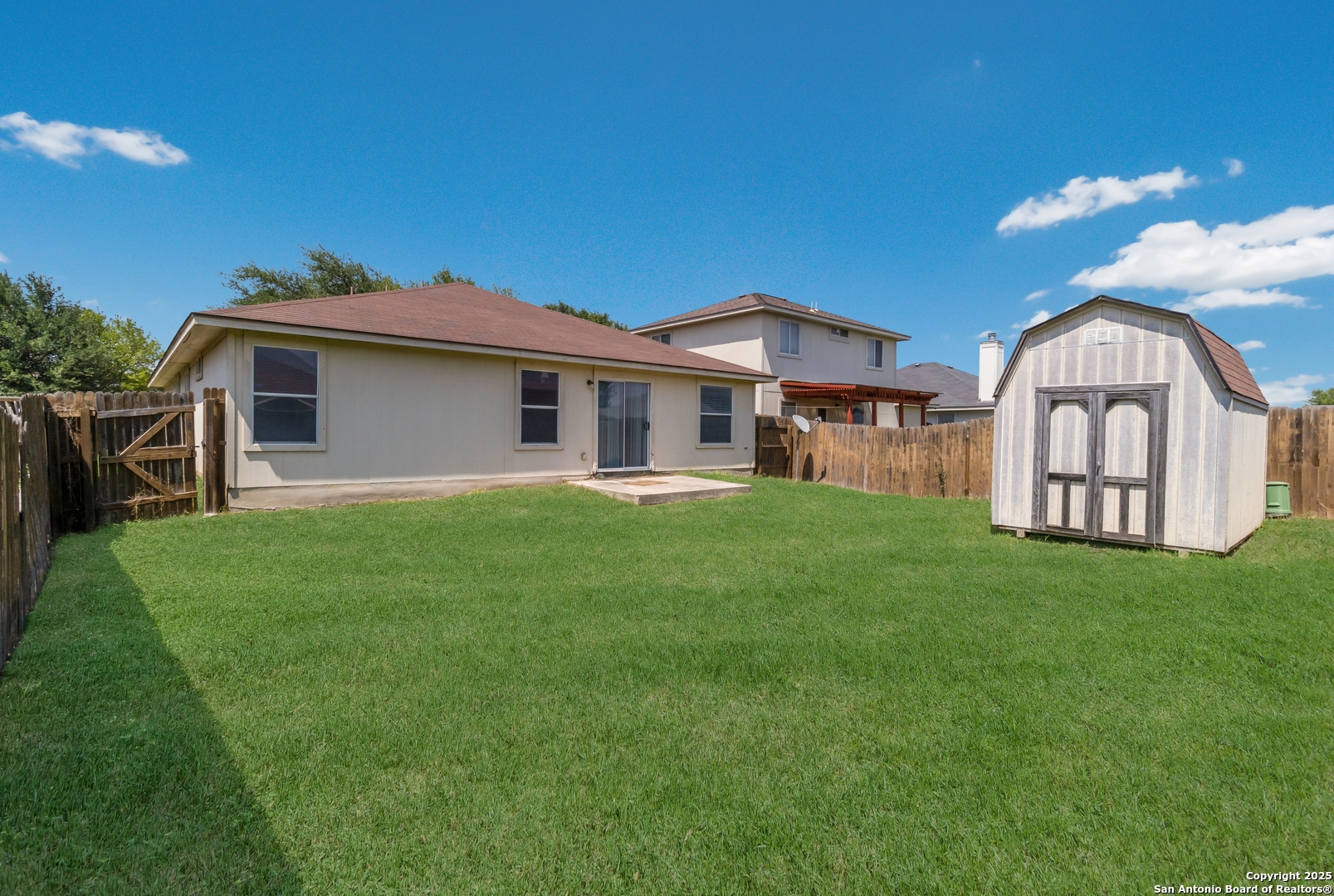main property photo 13