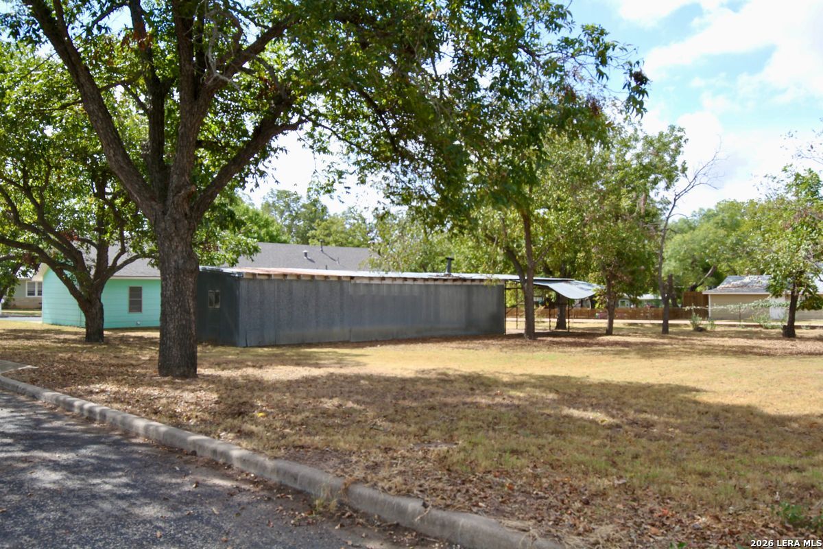main property photo 4