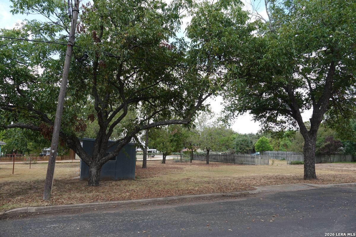 main property photo 8